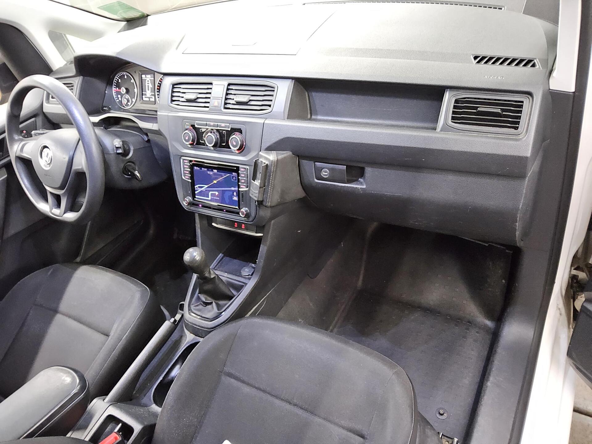 Volkswagen Caddy Maxi 2.0 TDI Kasten Navi Klima PDC SHZ BT 5