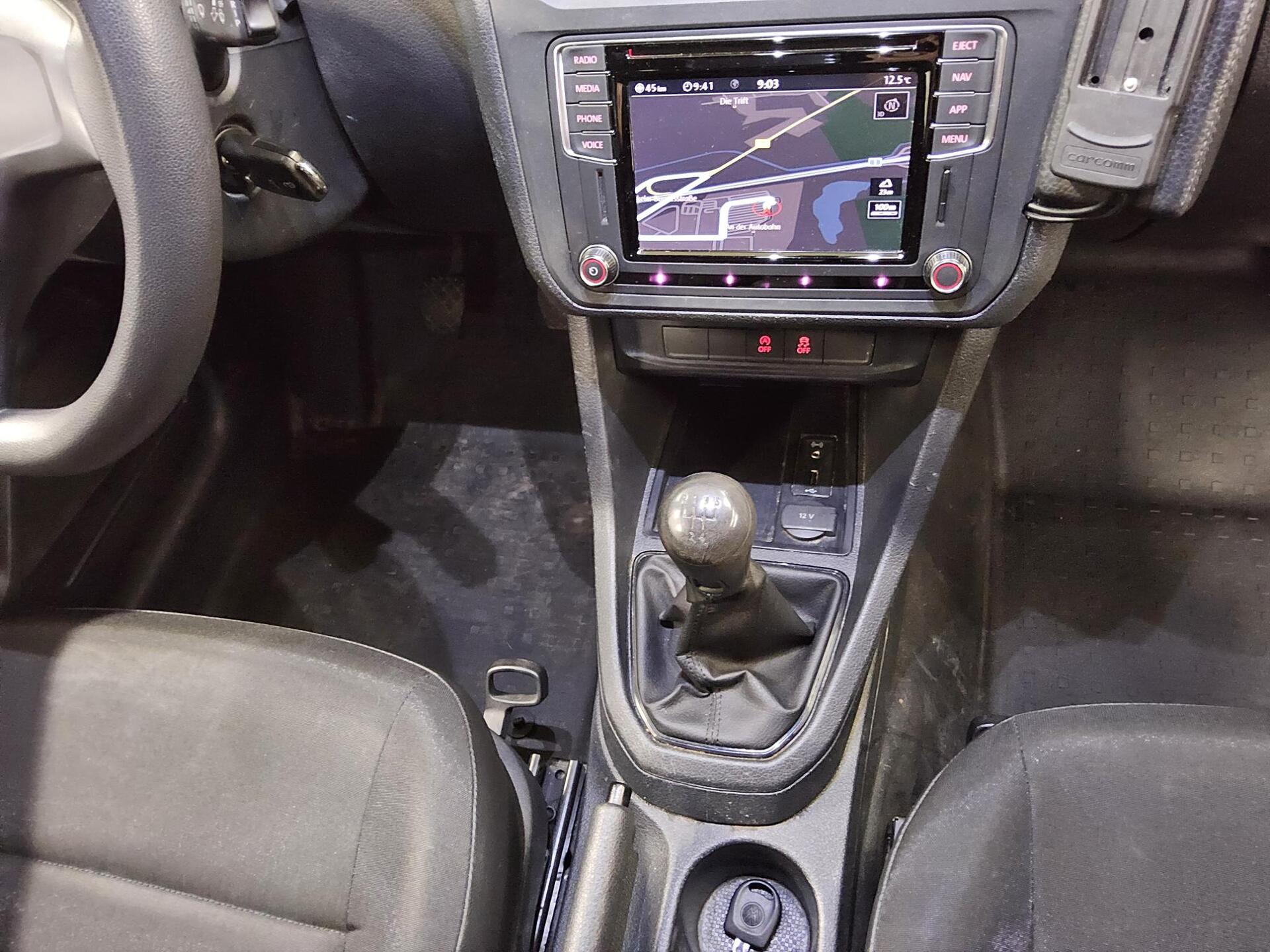 Volkswagen Caddy Maxi 2.0 TDI Kasten Navi Klima PDC SHZ BT 6