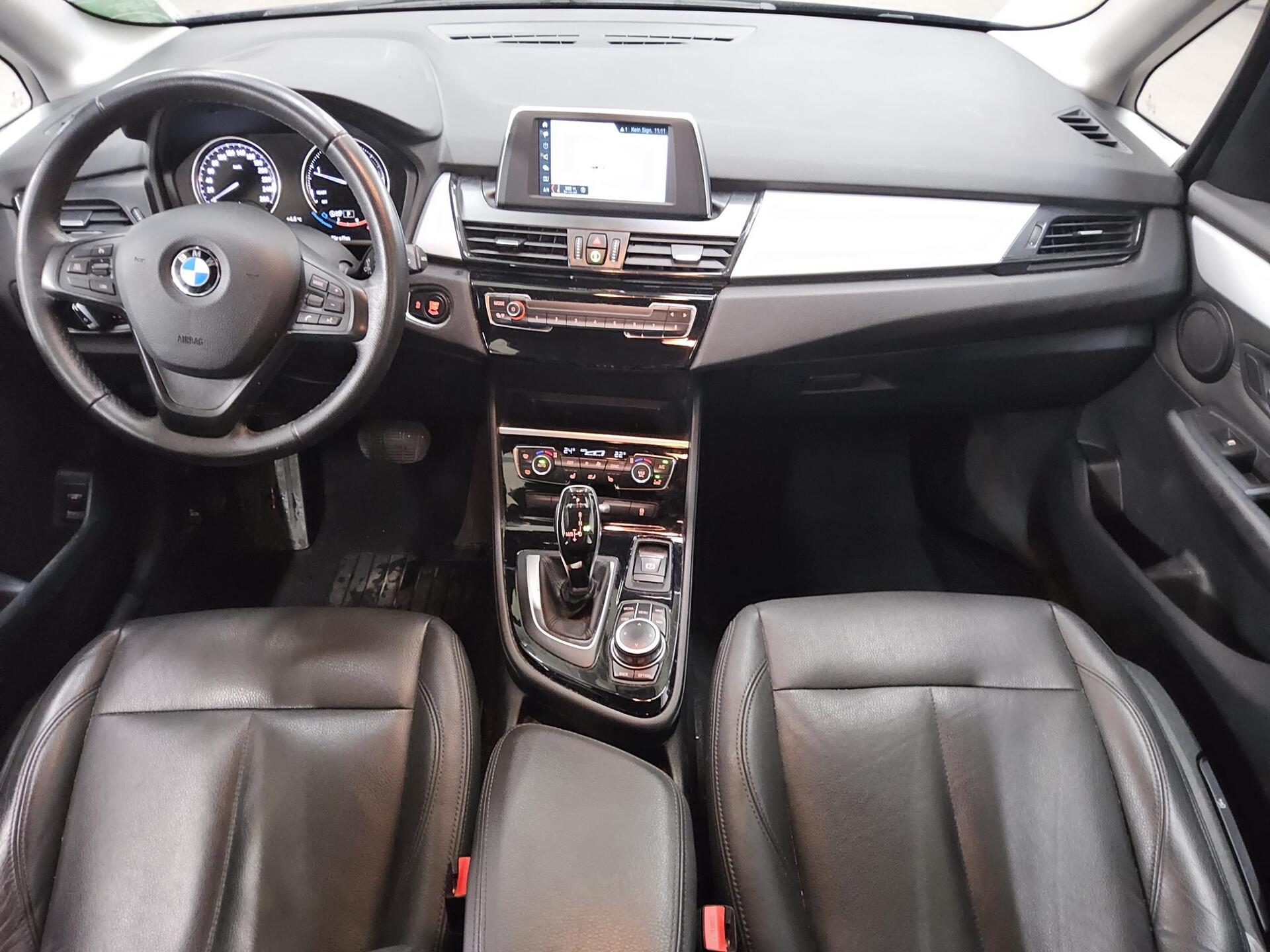 BMW 218 Active Tourer Advantage Leder Navi LED AHK 5
