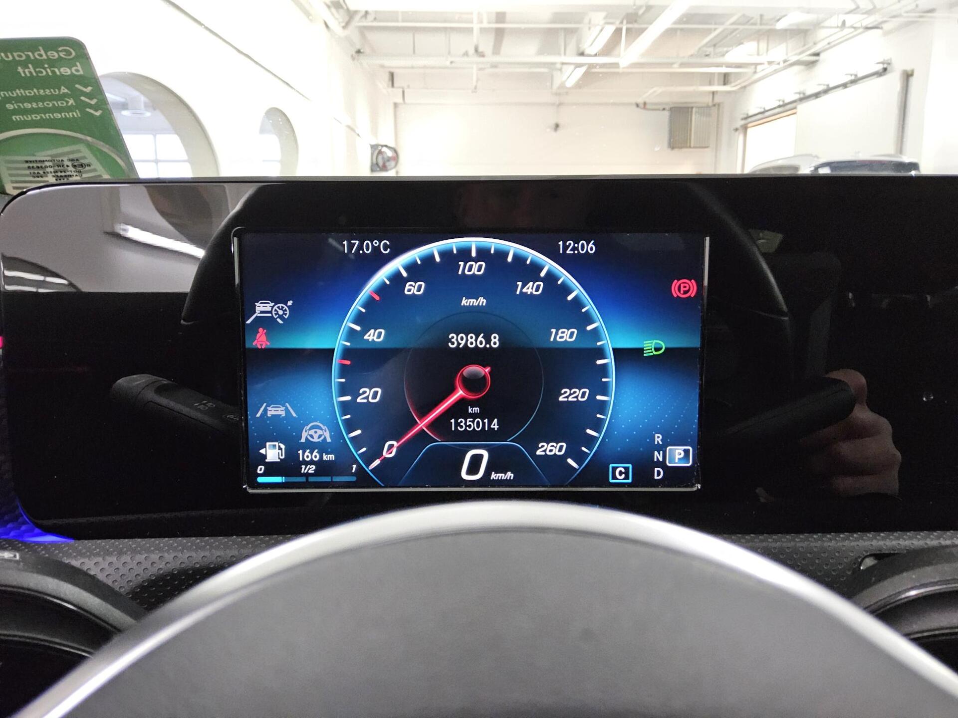 Mercedes-Benz CLA 200 d Progressive Navi Night RfK Distronic+ 8