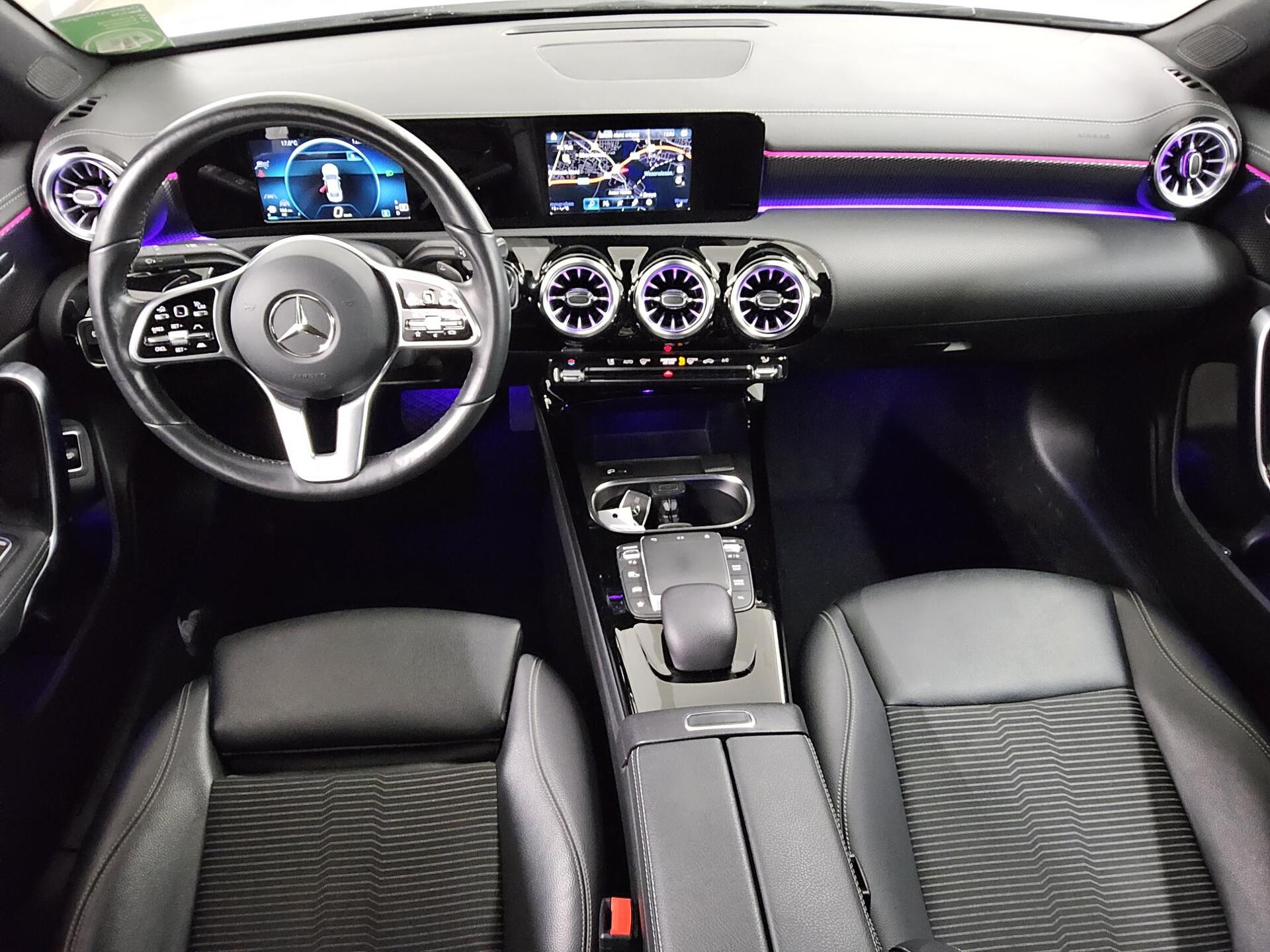 Mercedes-Benz CLA 200 d Progressive Navi Night RfK Distronic+ 5