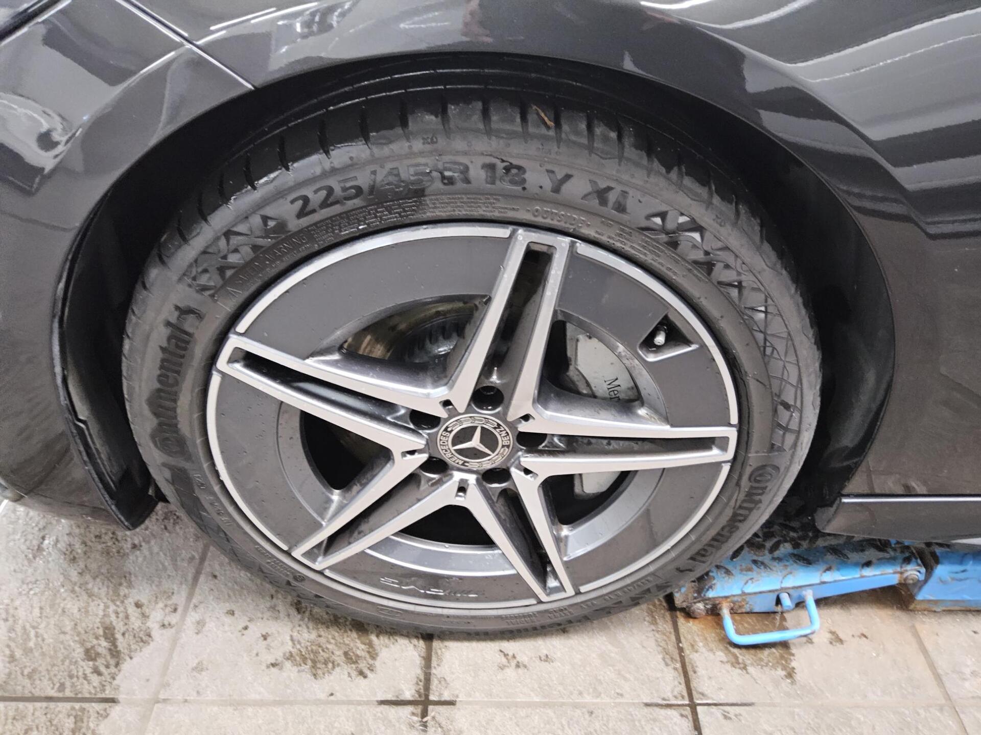 Mercedes-Benz C 220 T d AMG-Line Navi Sound Pano Digital Light 11