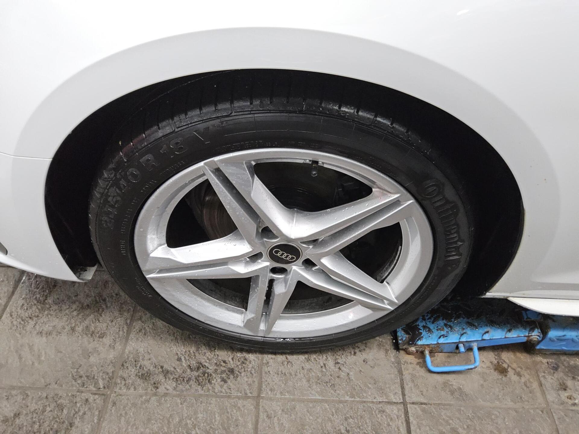 Audi A4 Avant 35 TDI S-Line Matrix-LED Navi AHK vc 11