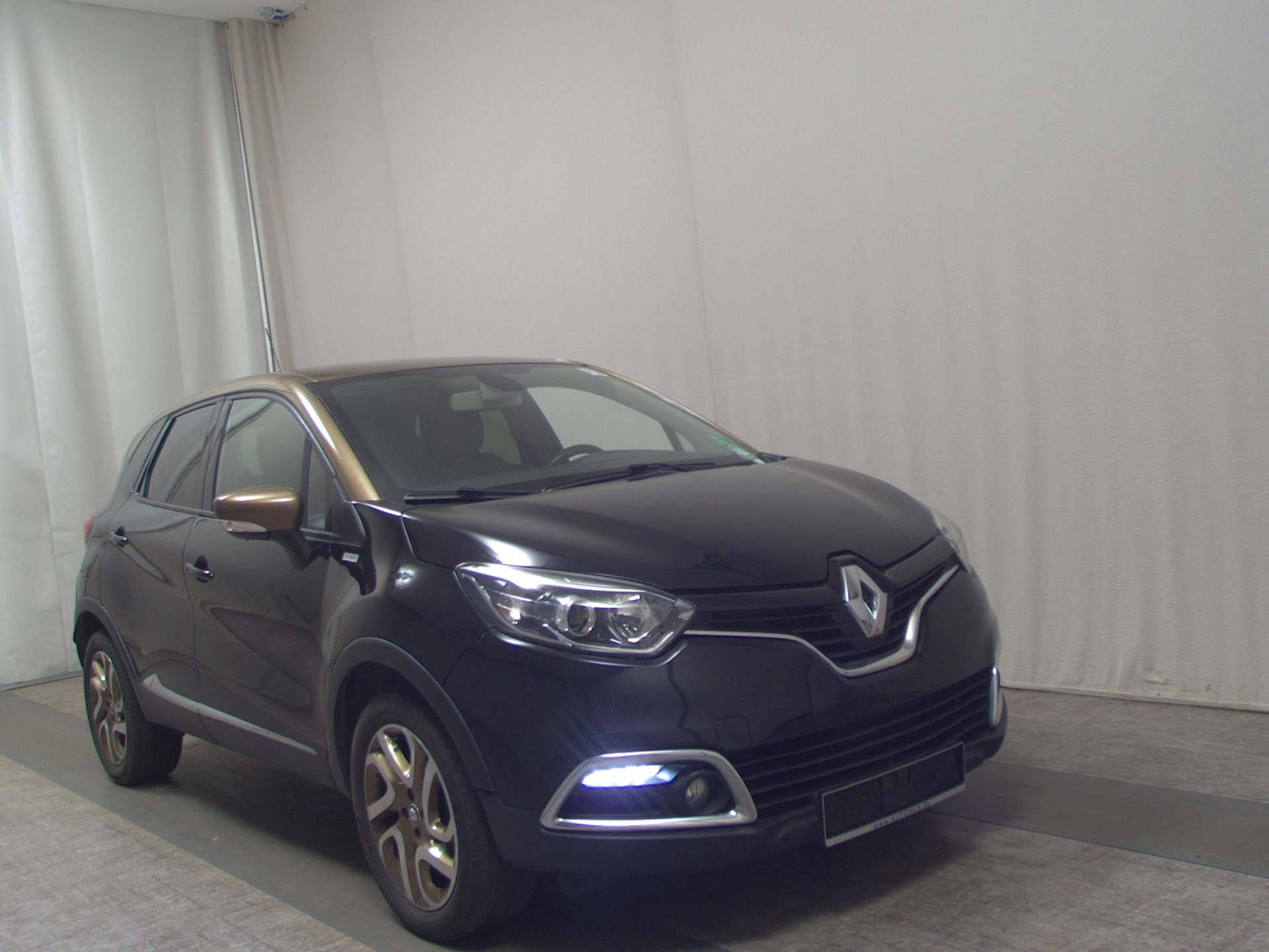 Renault Captur 1.5 dCi Energy Navi AHK RfK Keyless Shz 3