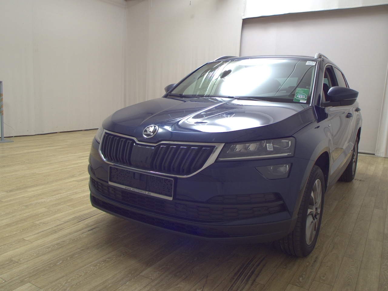 Skoda Karoq 2.0 TDI Clever Navi LED Pano RfK ACC 2