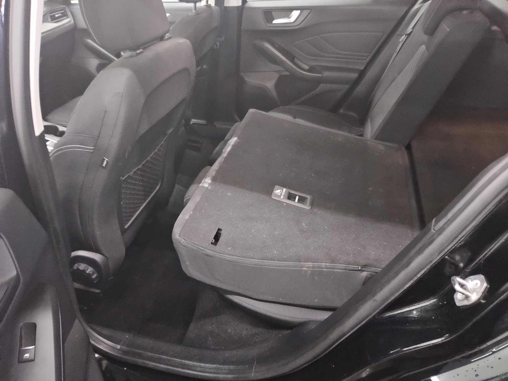 Ford Focus Turnier 2.0 EB Titanium Navi AHK Tempomat 13