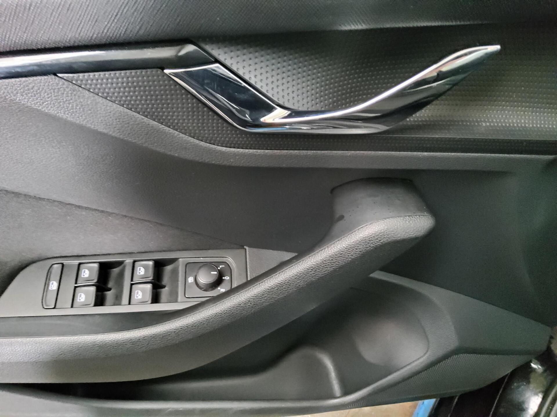 Skoda Scala 1.6 TDI Ambition DSG Shz LED DAB 9