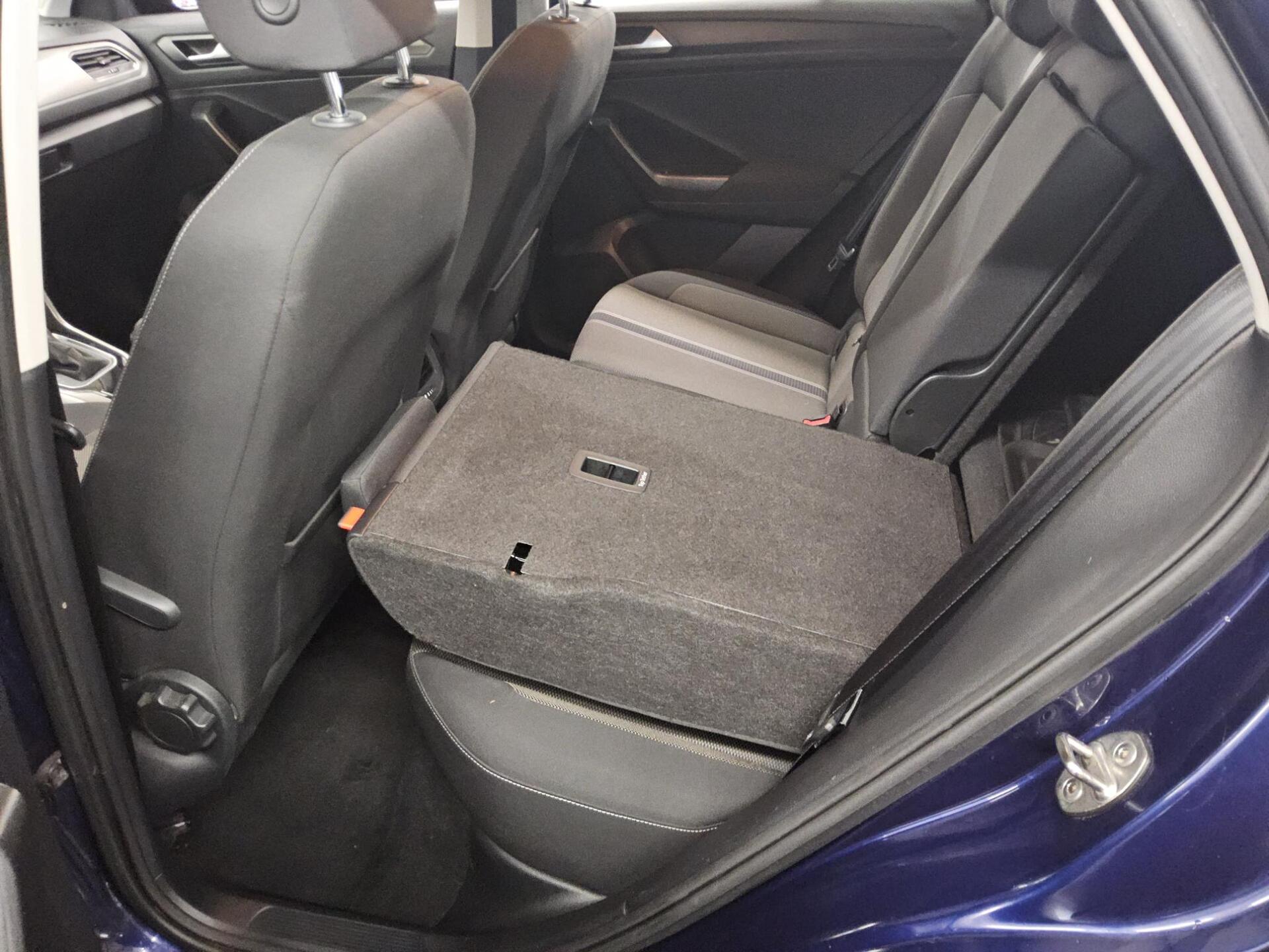 Volkswagen T-Roc 2.0 TDI Style PDC Rückfahrkamera ACC 13