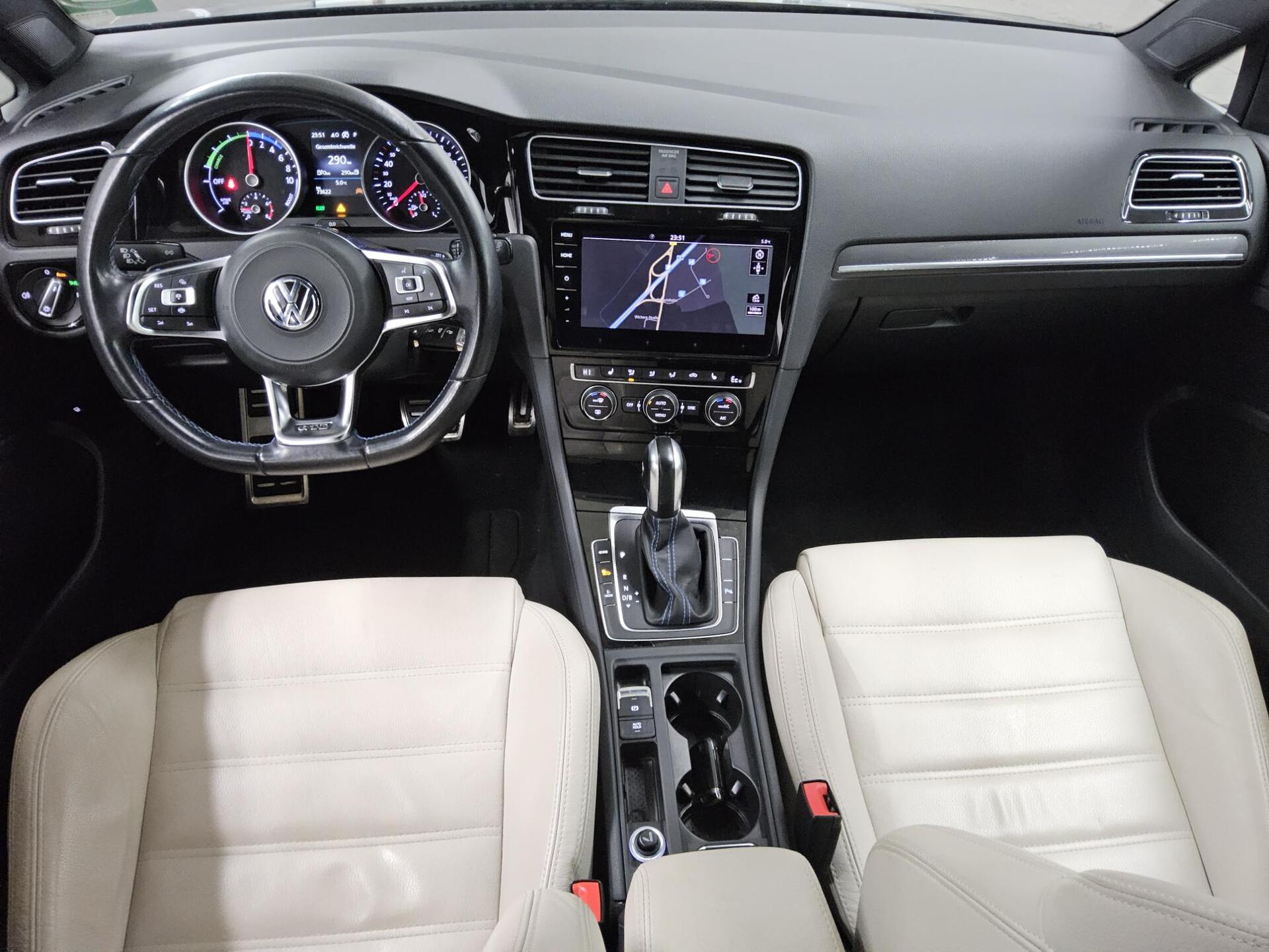 Volkswagen Golf-7 GTE 1.4 TSI Navi LED RfK ACC Shz PDC 5