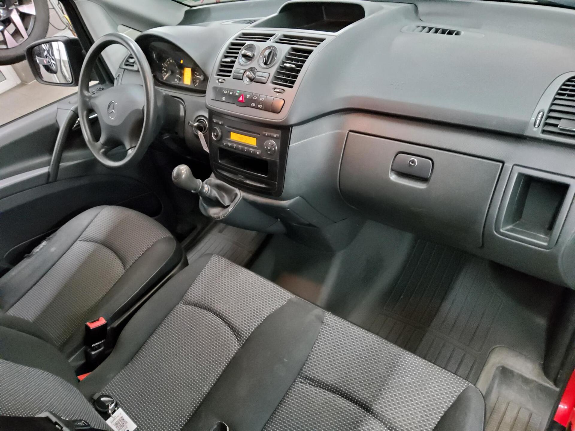 Mercedes-Benz Vito 113 CDI 9-Sitzer AHK HU 08/27 5