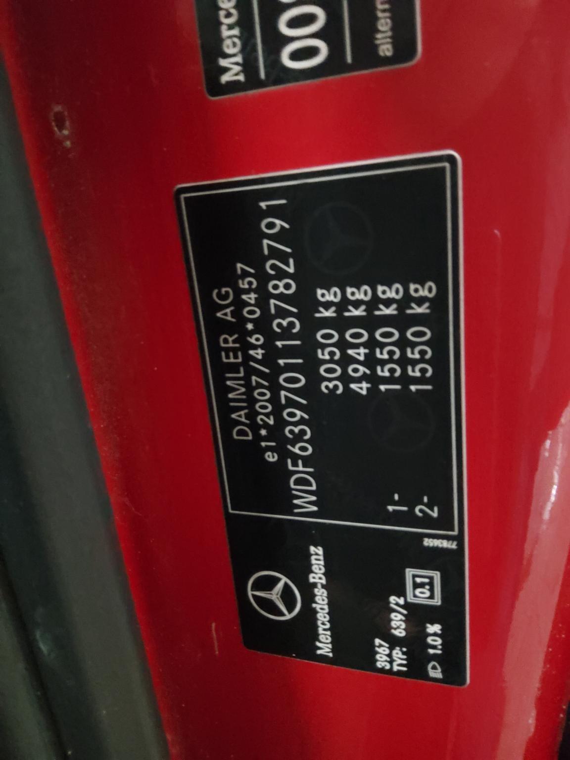 Mercedes-Benz Vito 113 CDI 9-Sitzer AHK HU 08/27 13