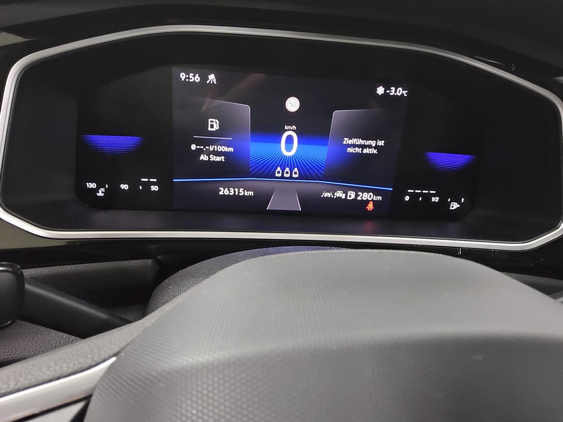 Volkswagen T-Roc 1.0 TSI R-Line T-Leder LED DC PDC Shz BT 8