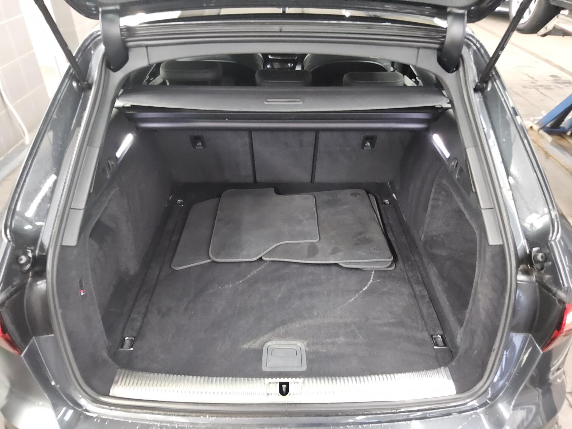 Audi A4 Avant 40 TDI S-Line T-Leder Navi LED AHK 11