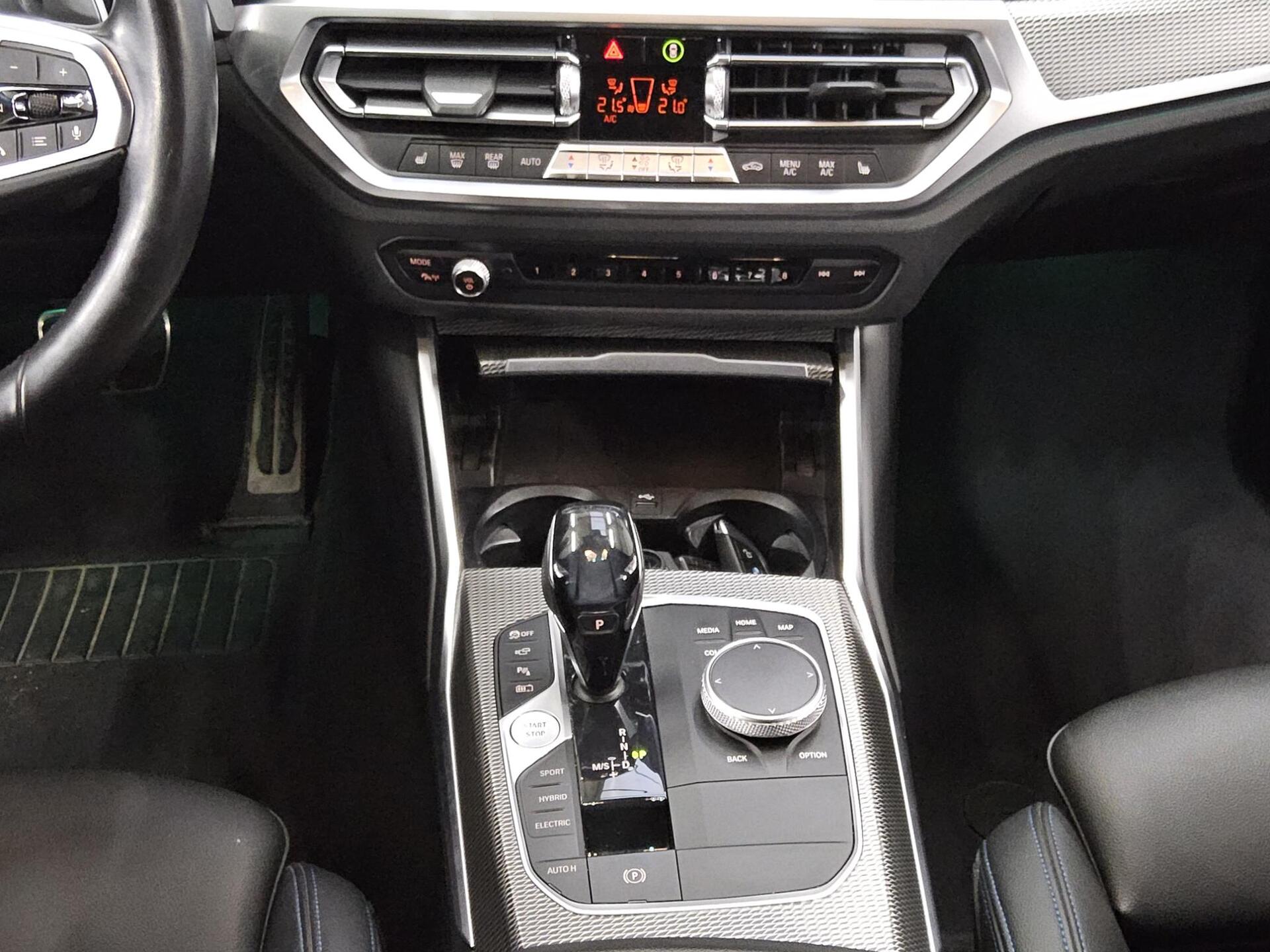 BMW 330e Touring M-Sport Navi LED LC prof. H-K AHK 6