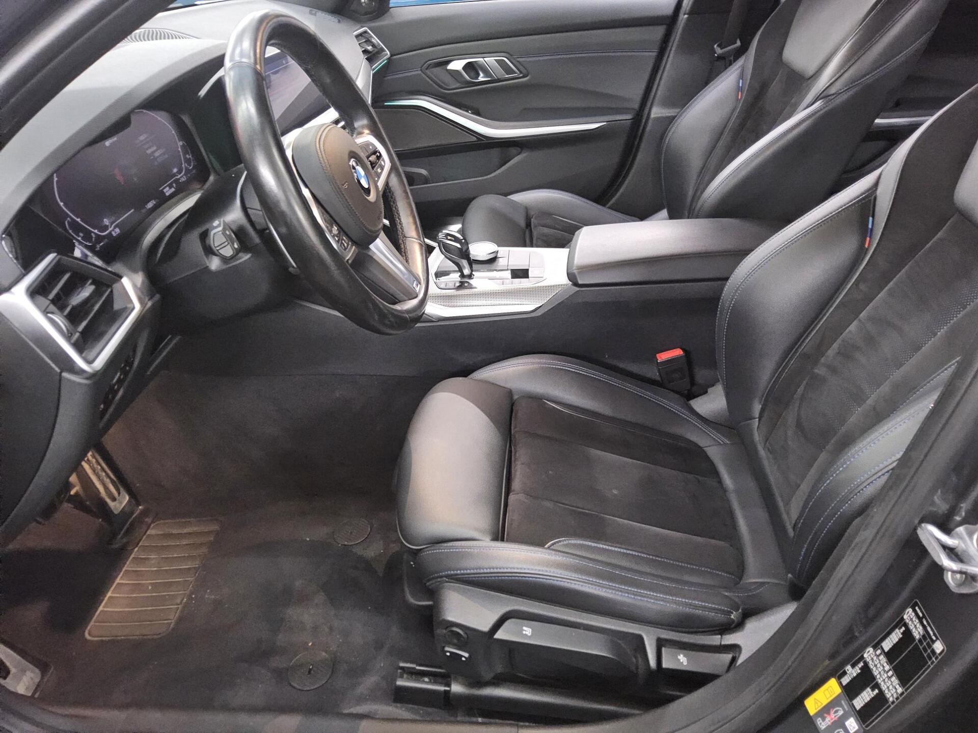 BMW 330e Touring M-Sport Navi LED LC prof. H-K AHK 9