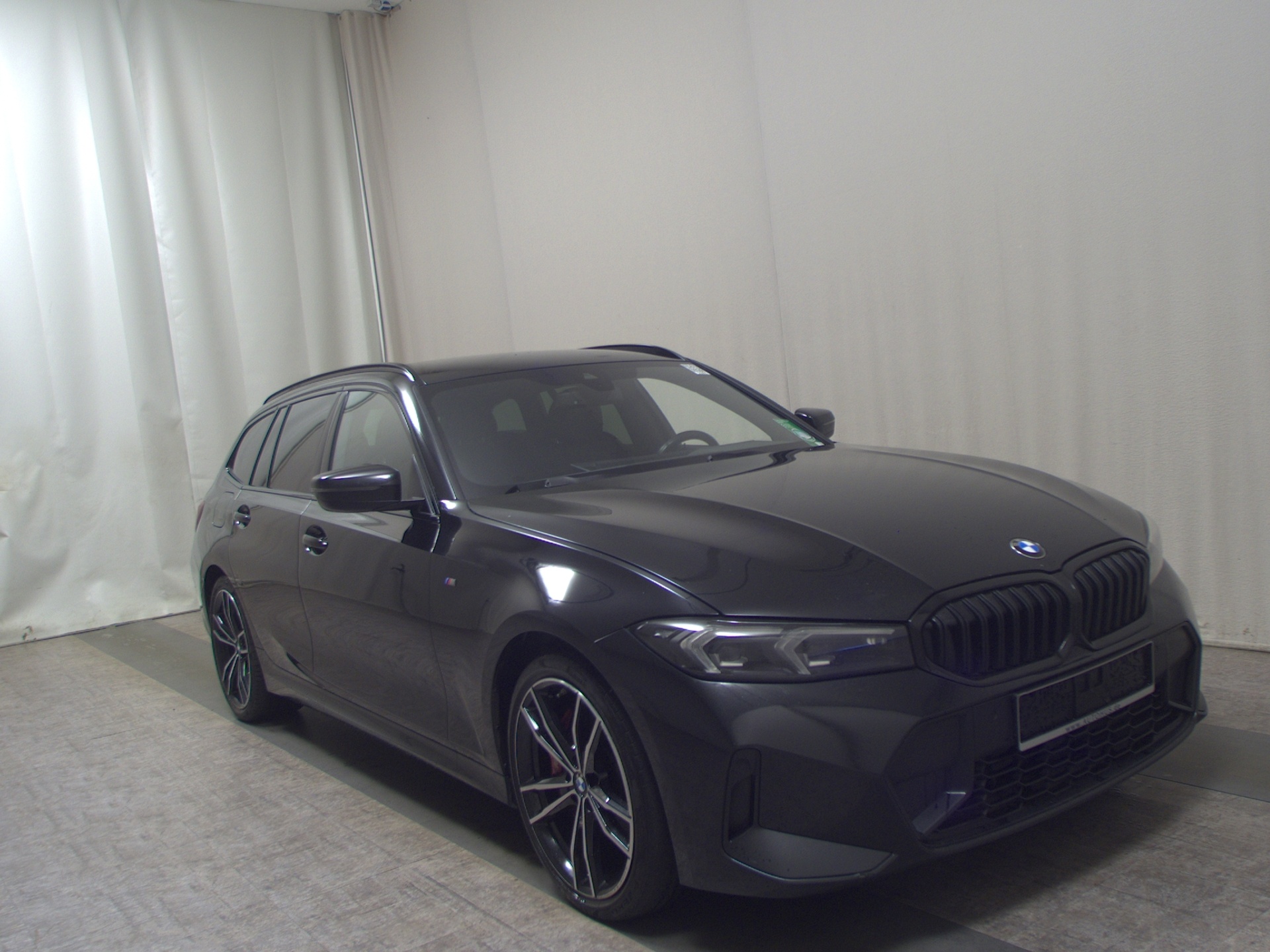 BMW 320dA Touring xDr M-Sport Navi LED Curved HiFi 3