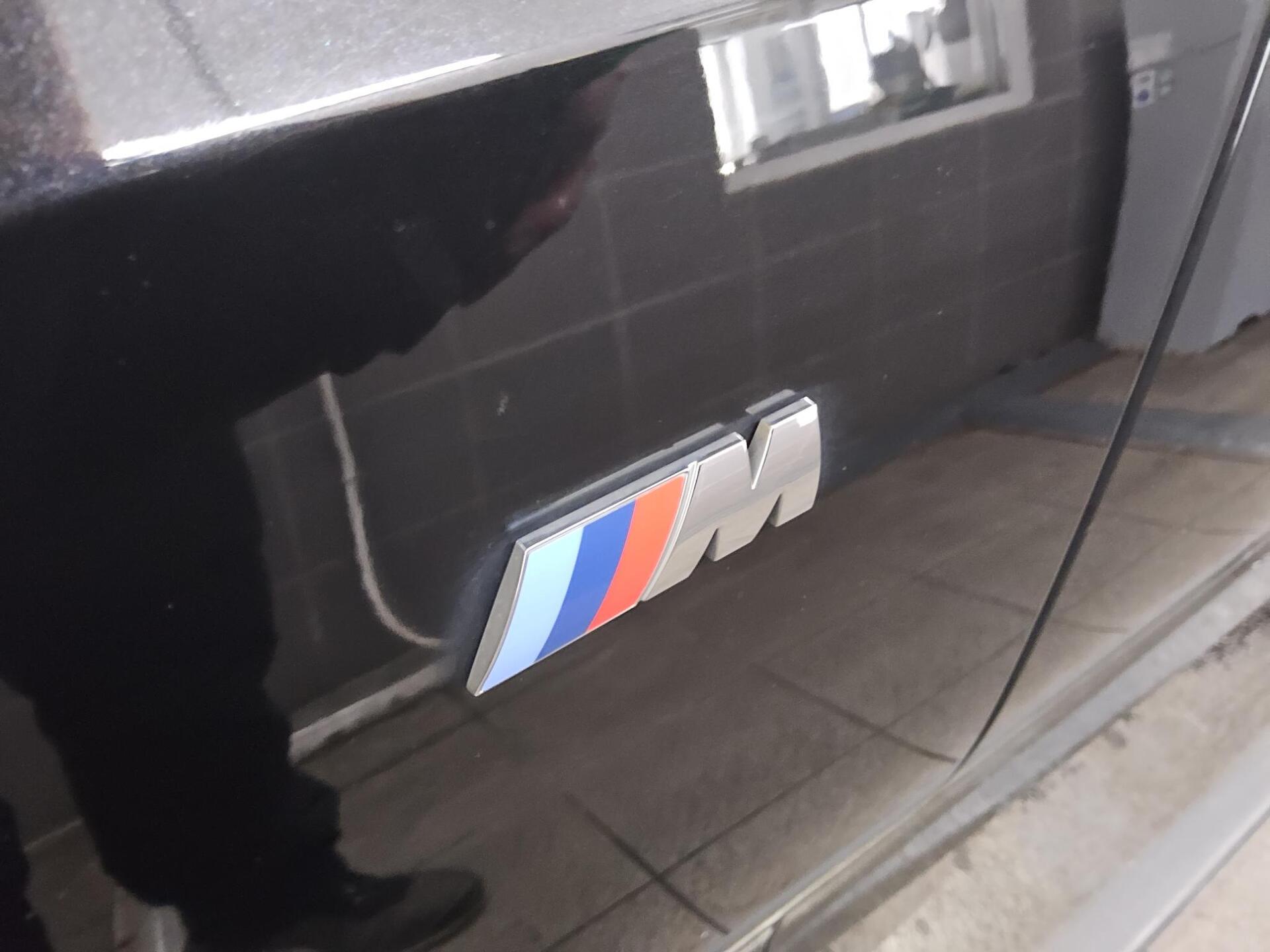 BMW 320dA Touring xDr M-Sport Navi LED Curved HiFi 12