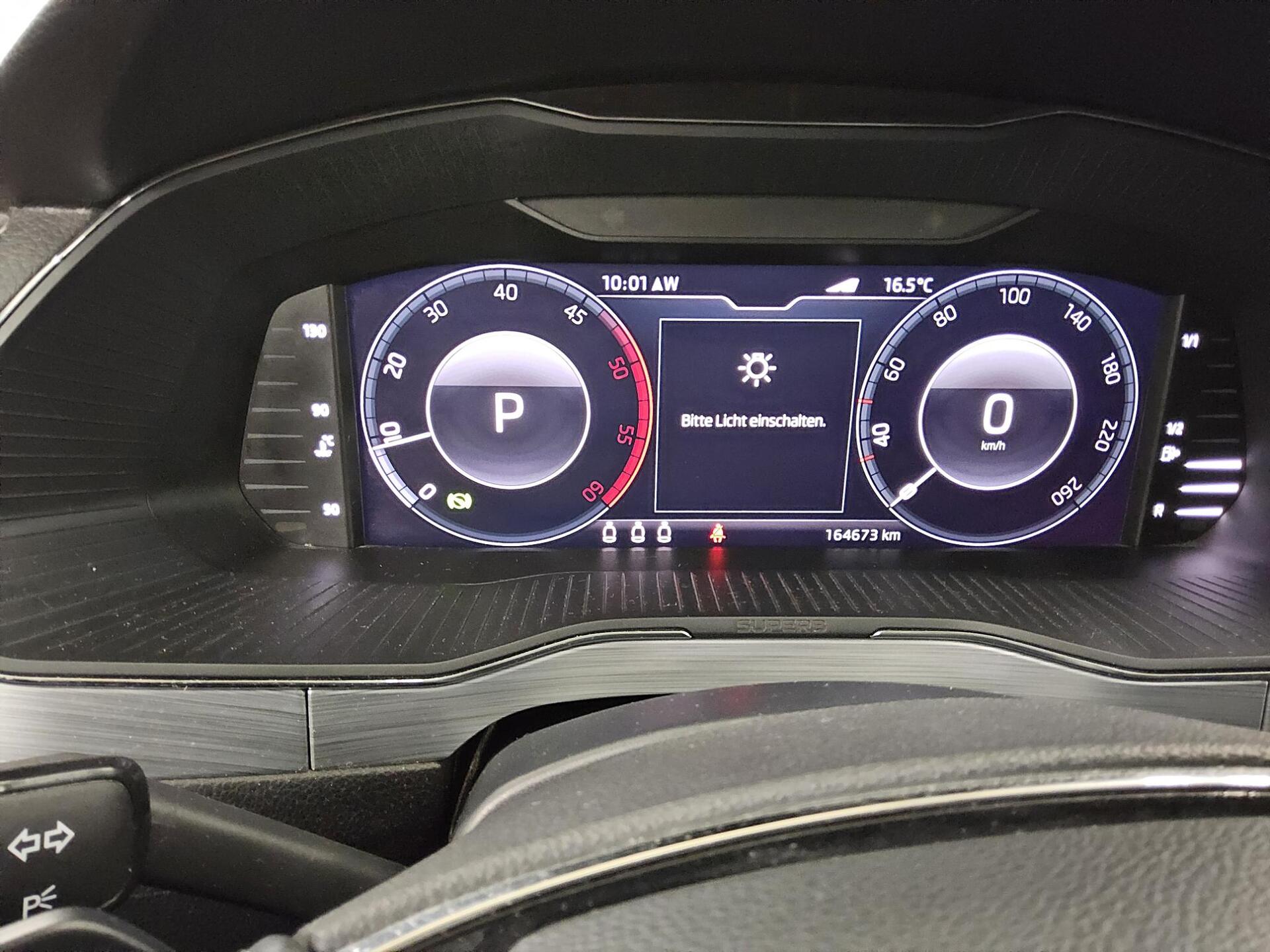 Skoda Superb Kombi 2.0 TDI Ambition Navi LED vc AHK 8