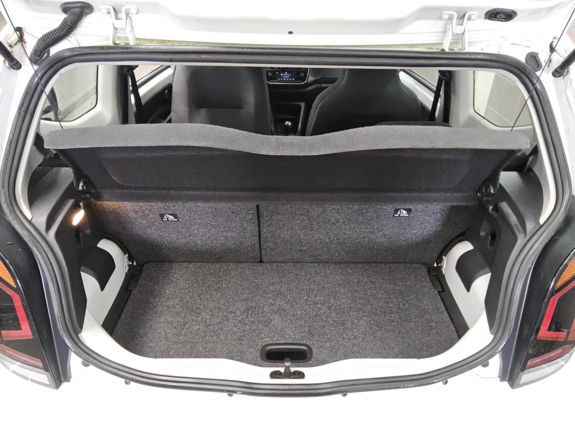 Volkswagen up! 1.0 Move 4-Sitzer Shz Klima 11