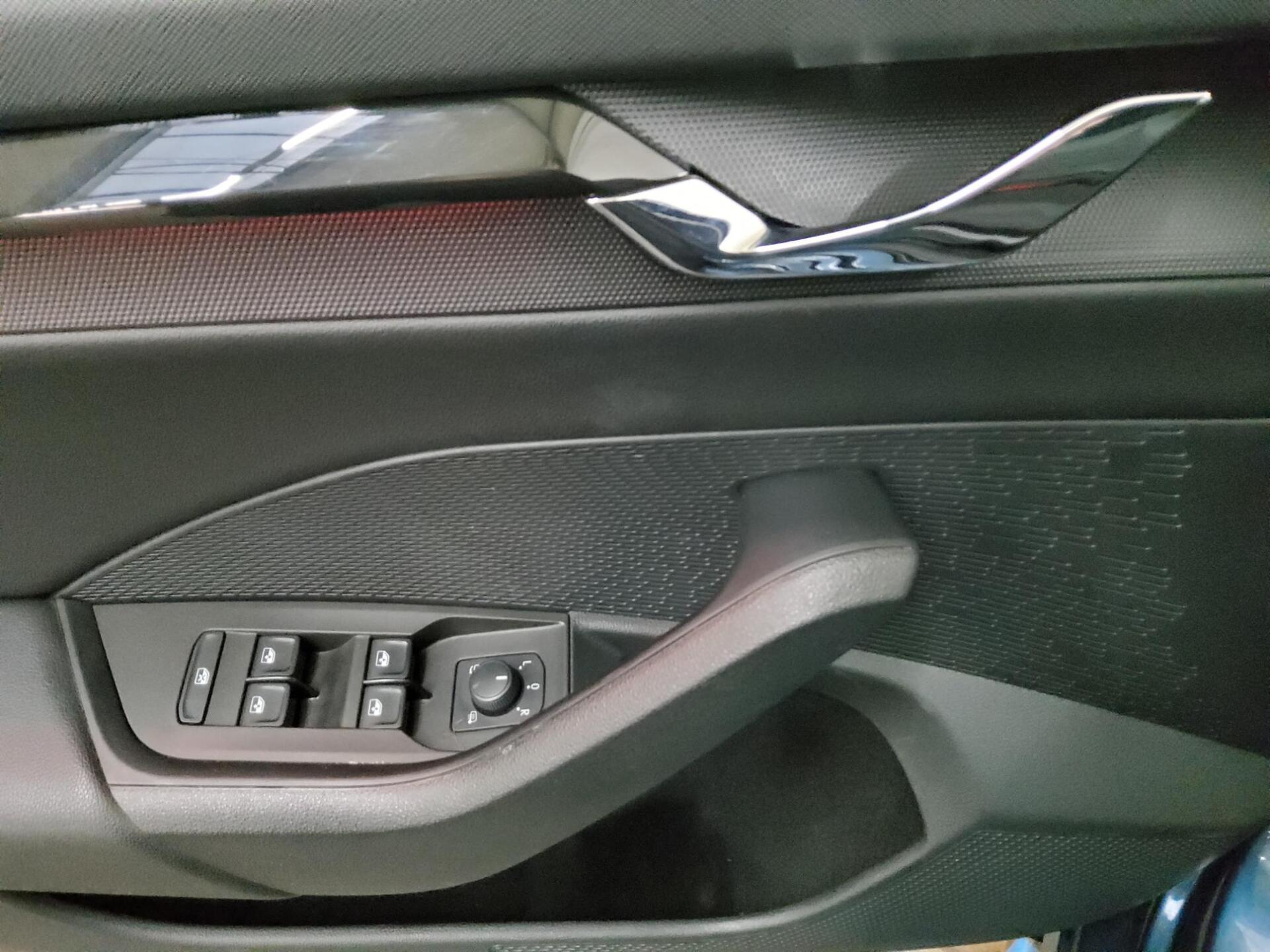 Skoda Octavia Kombi 2.0 TDI Ambition LED RfK ACC AHK 9