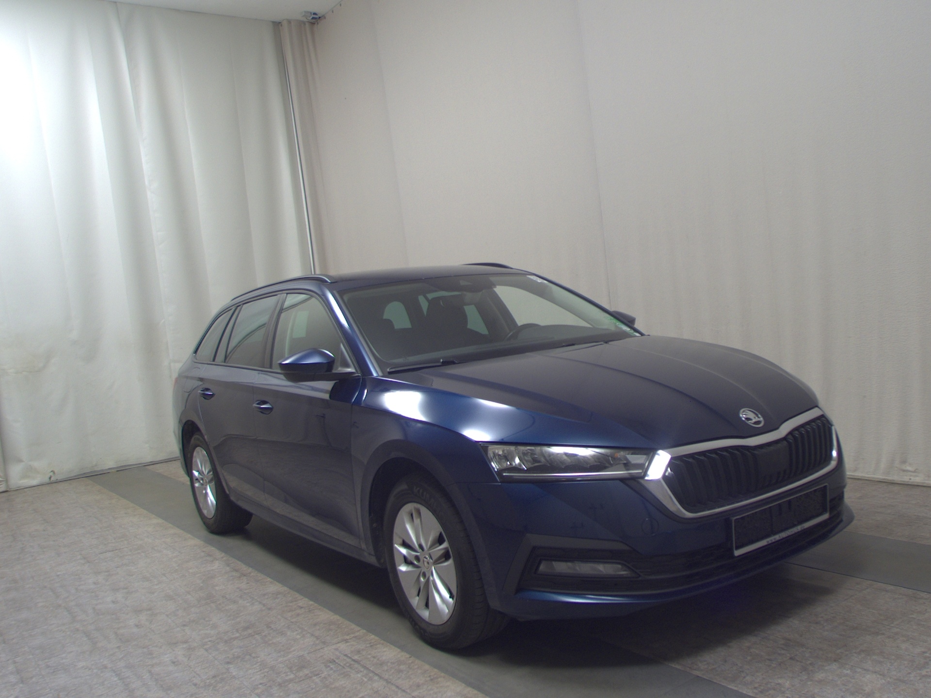 Skoda Octavia Kombi 2.0 TDI Ambition LED RfK ACC AHK 3