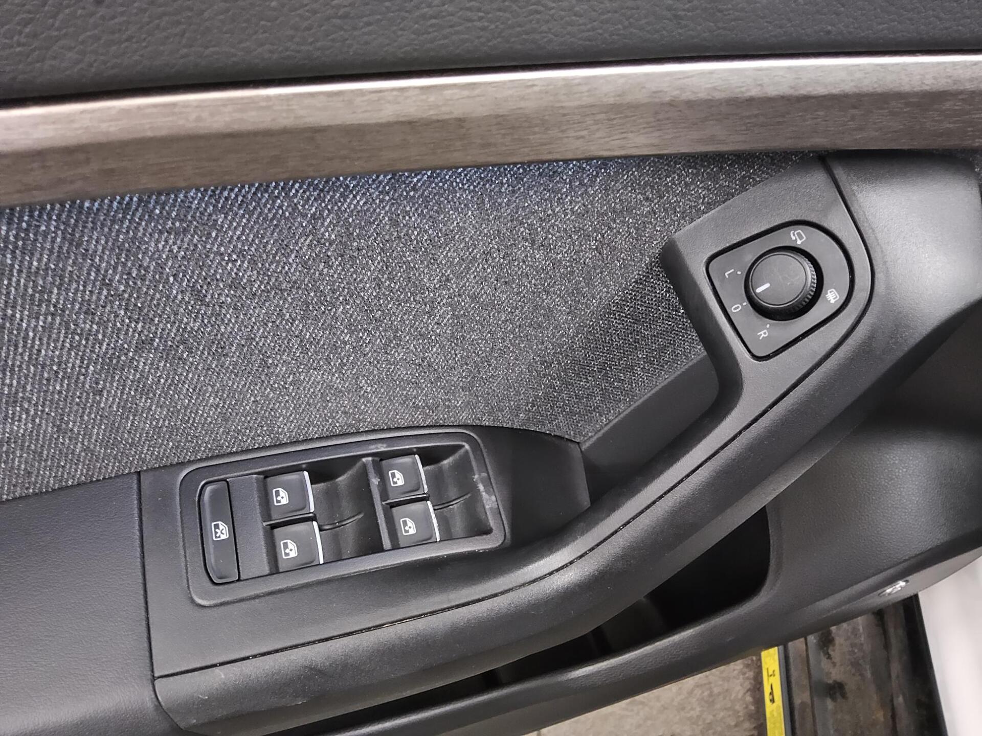 Seat Ateca 1.5 TSI Xperience Navi LED Virtual BEATS 9