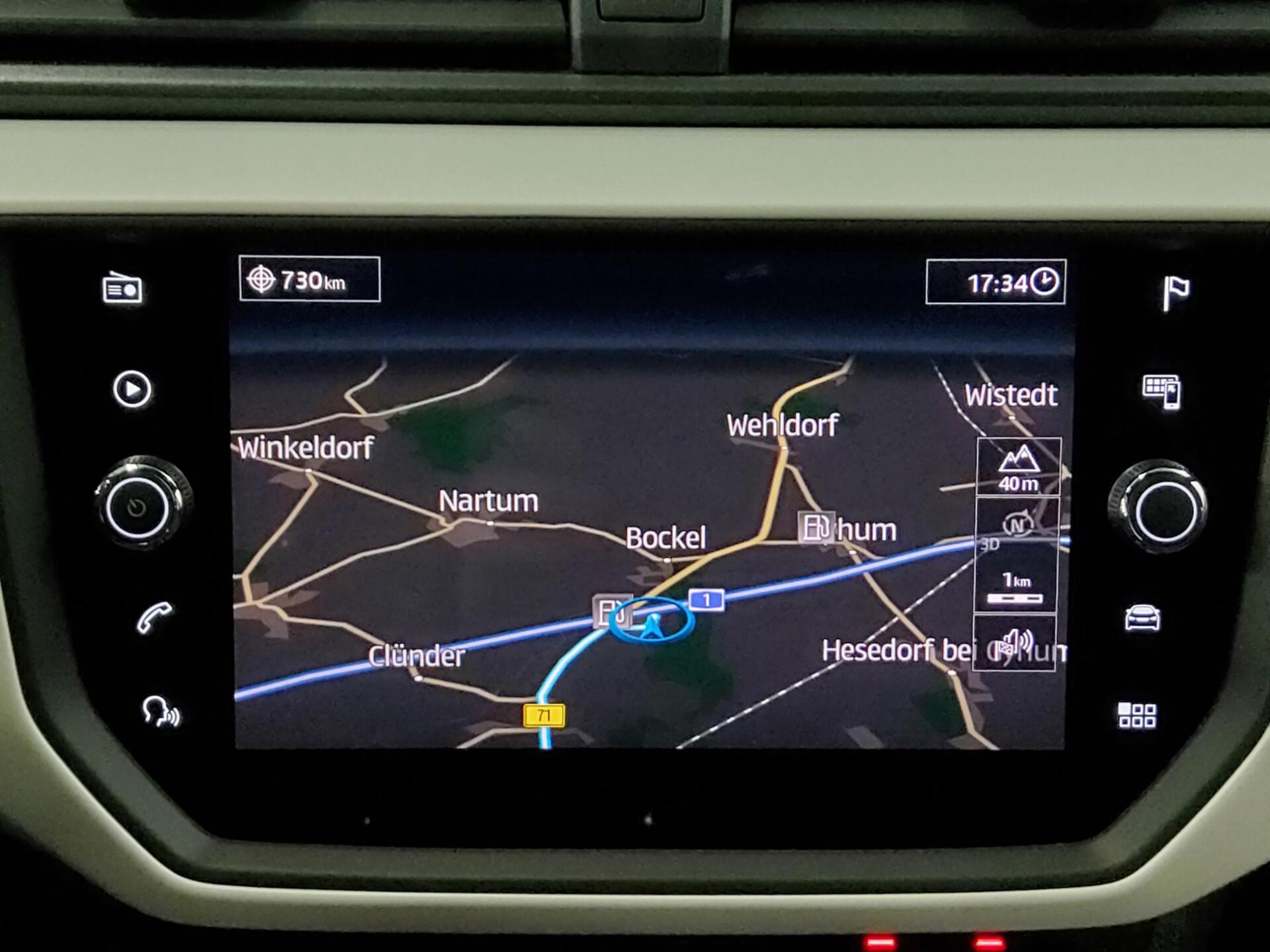 Seat Arona 1.0 TSI Xcellence Navi AHK PDC Tempomat 7