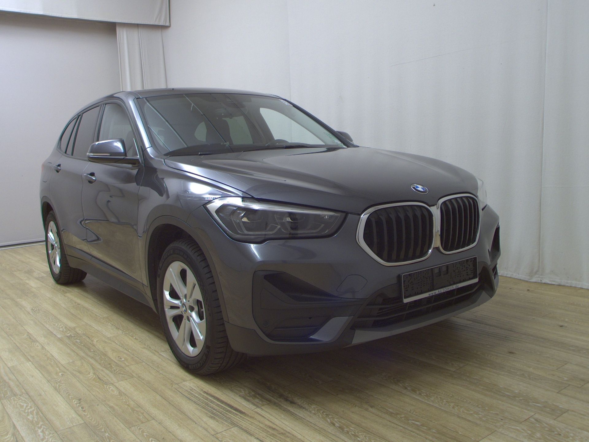 BMW X1 xDrive25e Advantage Navi+ LED HuD AHK HiFi 3