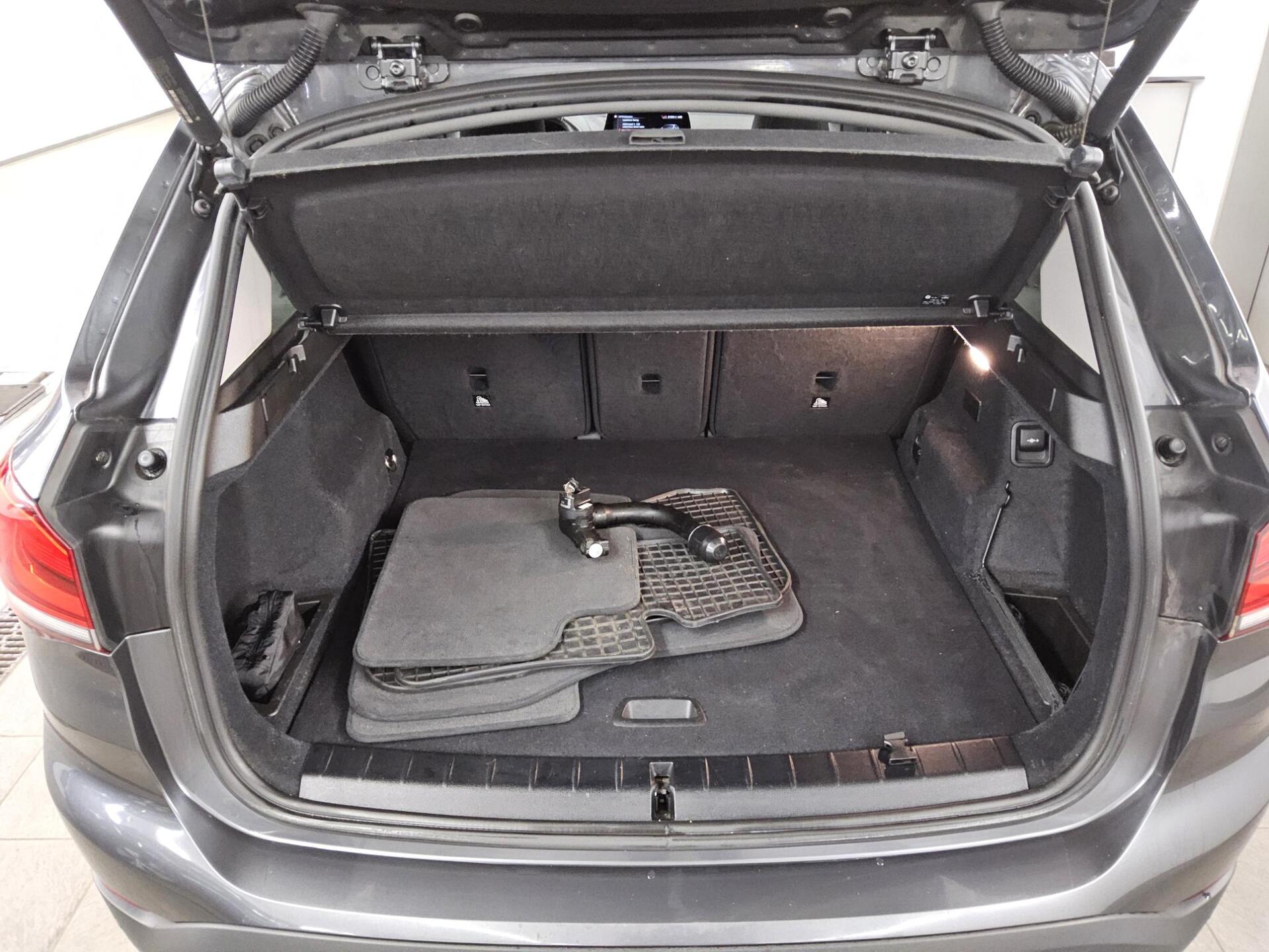 BMW X1 xDrive25e Advantage Navi+ LED HuD AHK HiFi 11