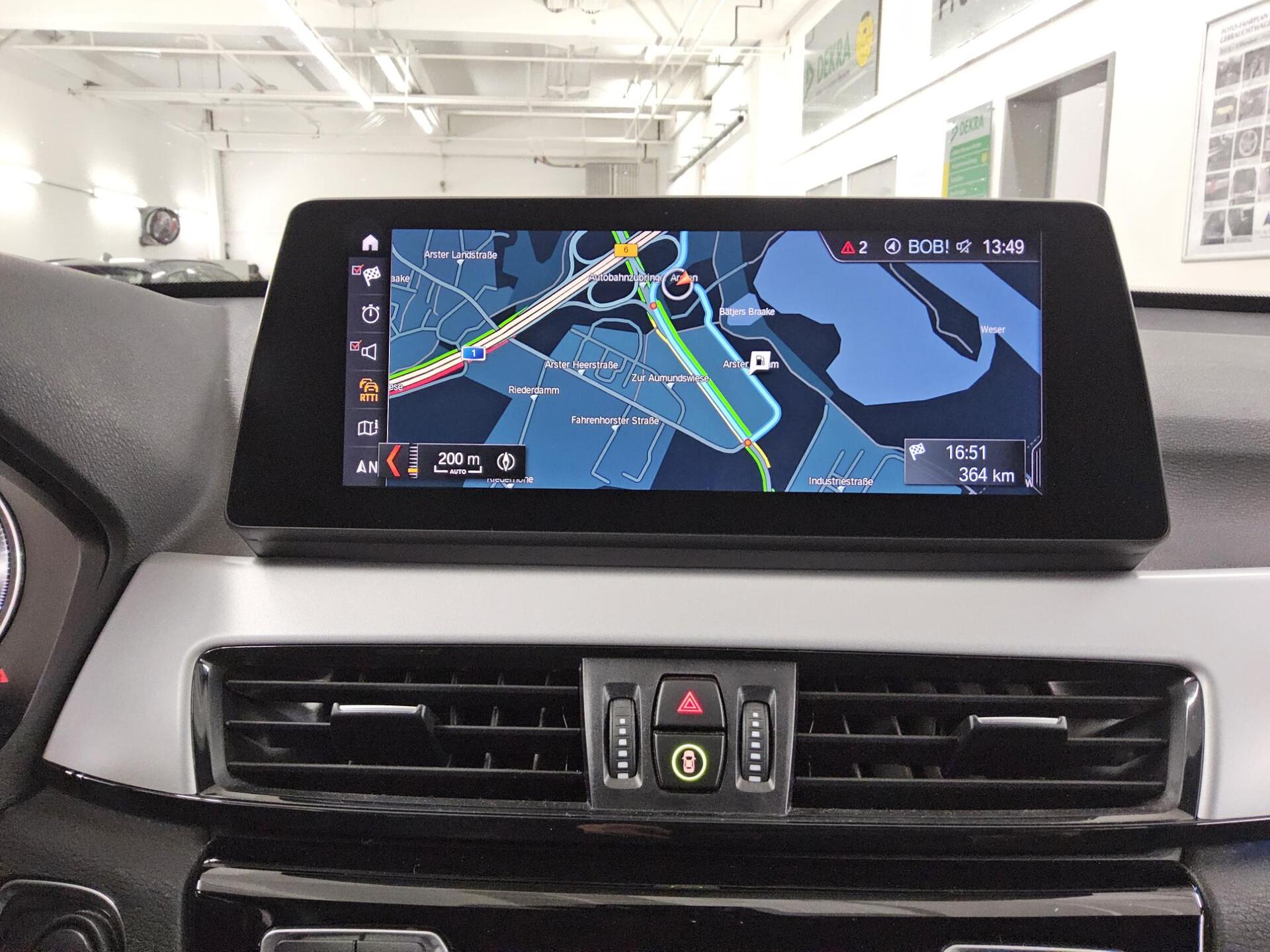 BMW X1 xDrive25e Advantage Navi+ LED HuD AHK HiFi 7