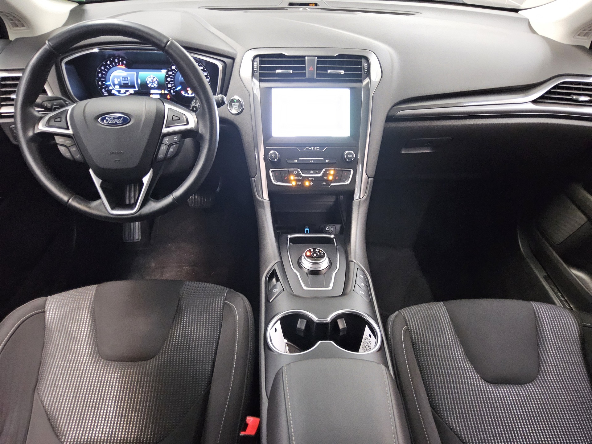 Ford Mondeo Turnier 2.0 EB Titanium Navi RfK AHK Shz 5