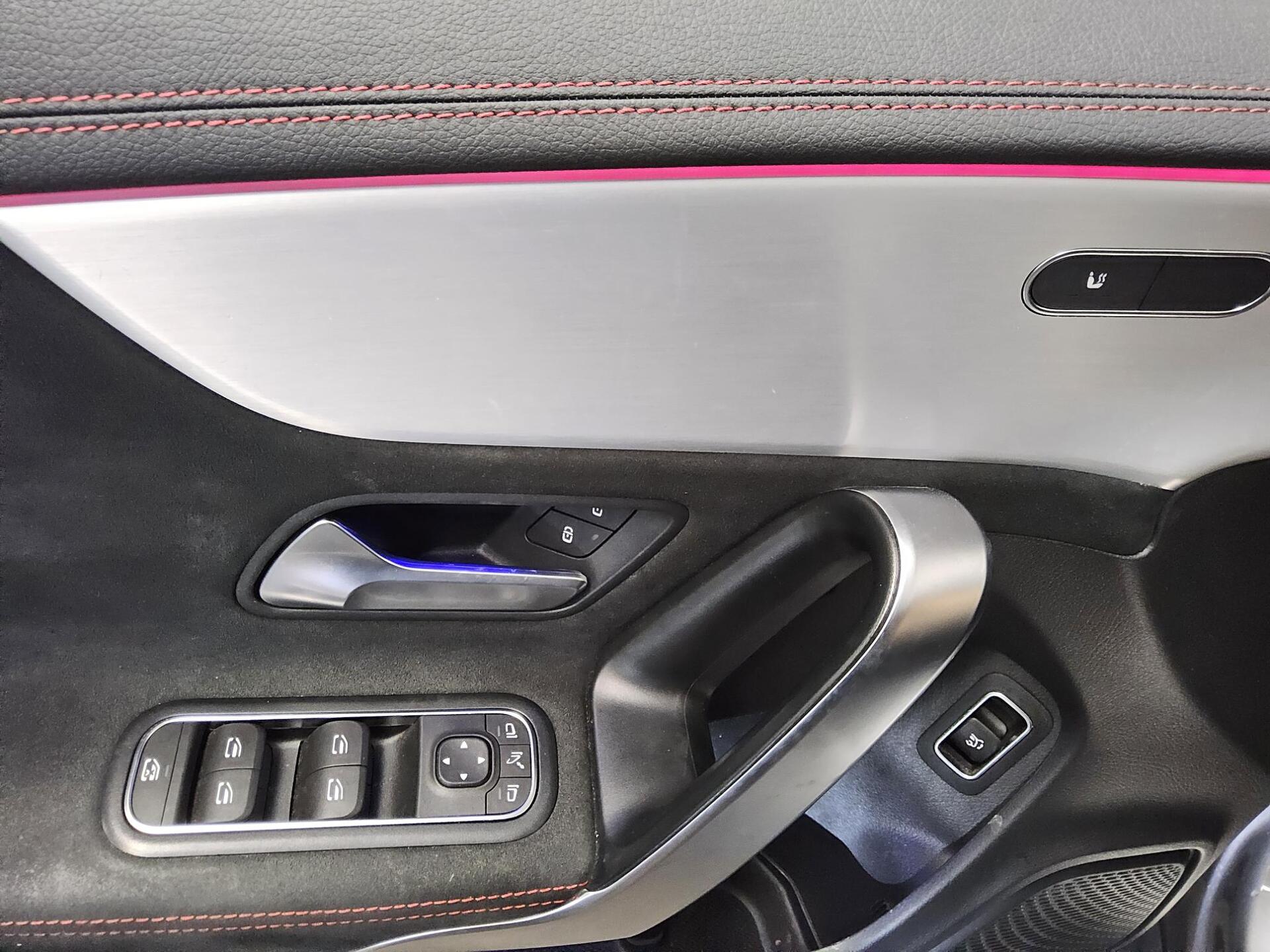 Mercedes-Benz CLA 200 SB AMG-Line Navi LED Distronic+ Shz PDC 11