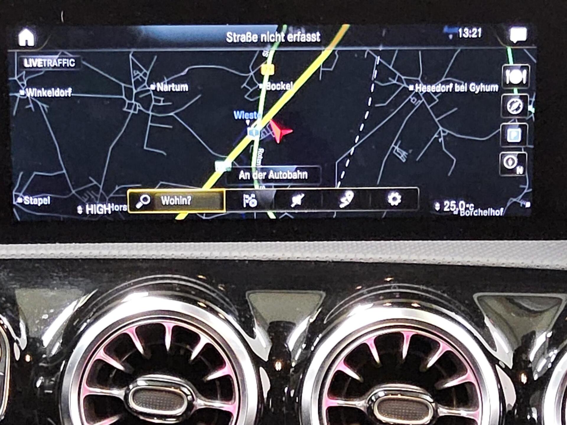 Mercedes-Benz CLA 200 SB AMG-Line Navi LED Distronic+ Shz PDC 7