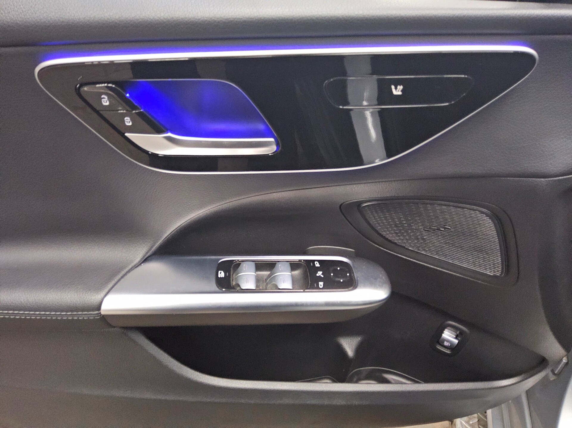 Mercedes-Benz C 220 T d Avantgarde Navi MBUX AHK RFK Distr.+ 10