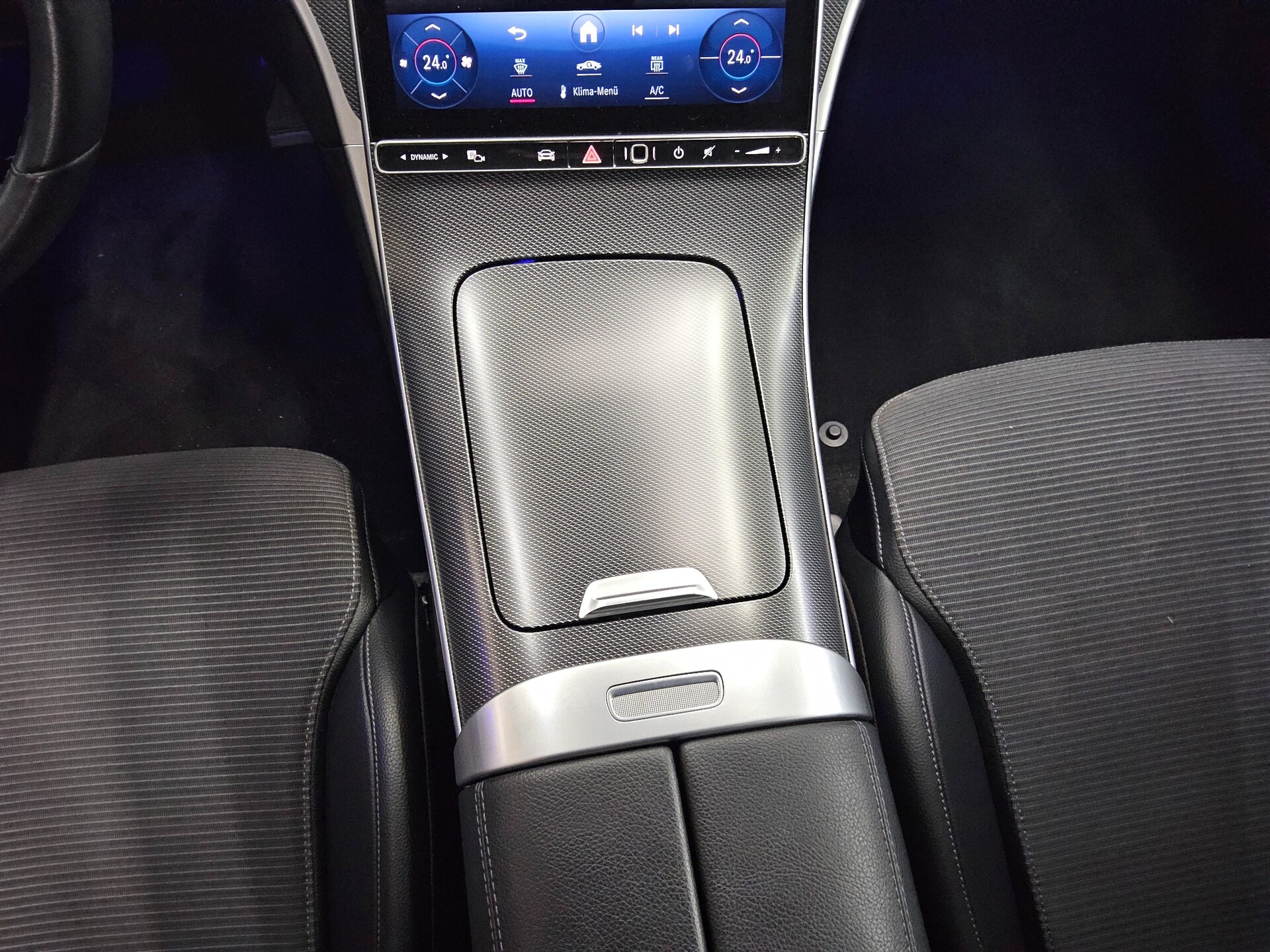 Mercedes-Benz C 220 T d Avantgarde Navi MBUX AHK RFK Distr.+ 6