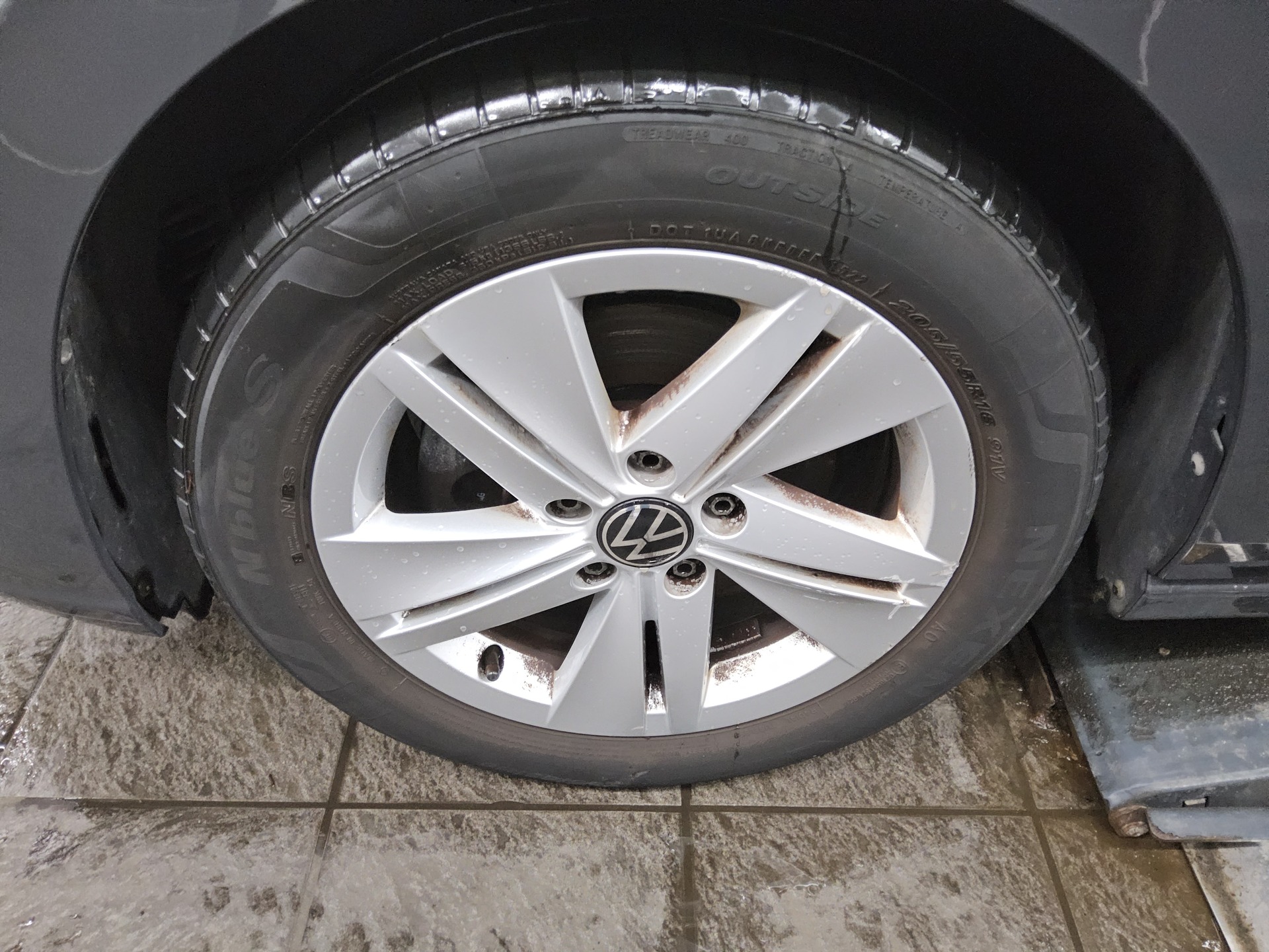 Volkswagen Golf-8 Var. 1.5 eTSI Life Navi AID 11