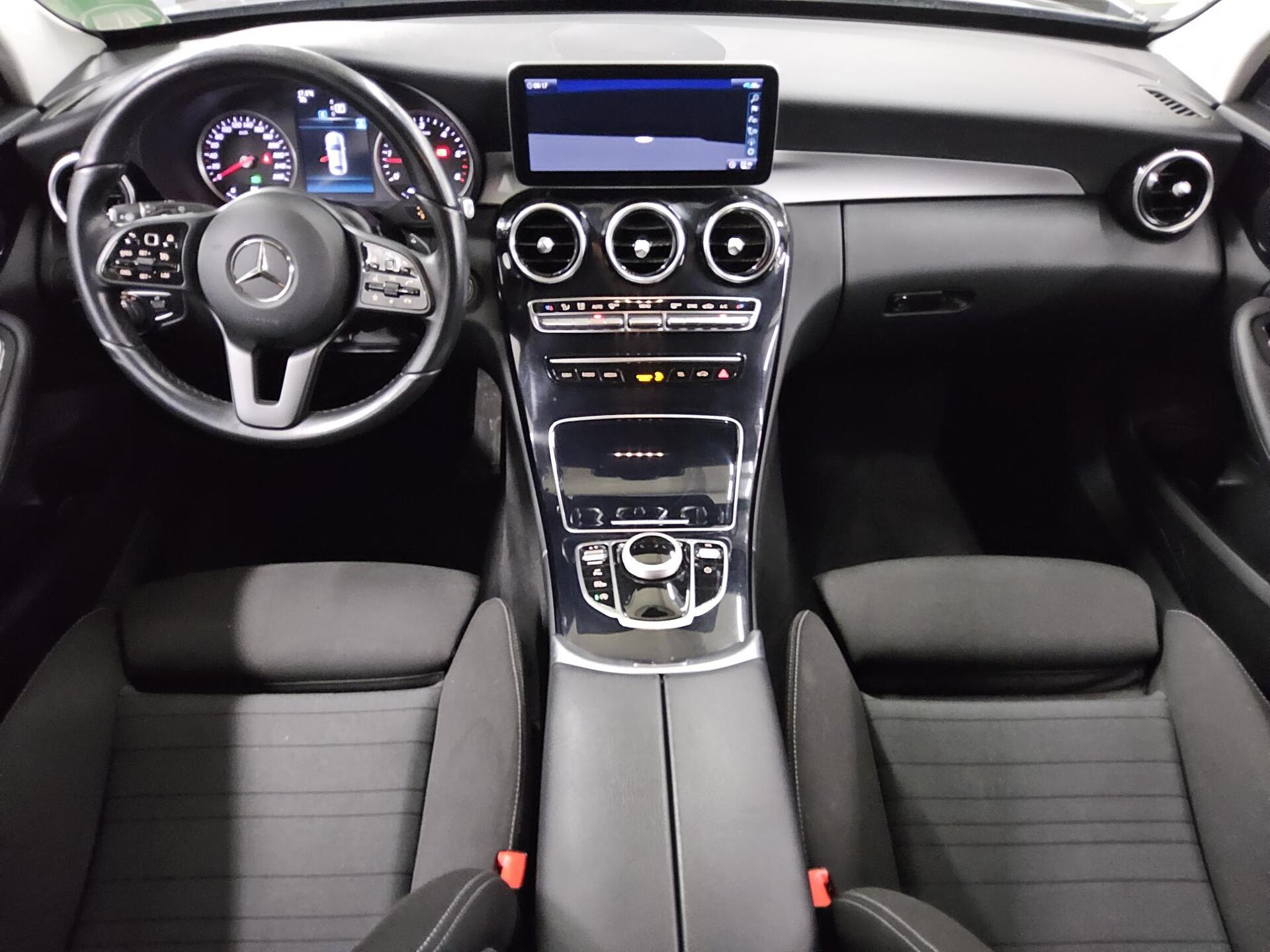 Mercedes-Benz C 200 T d Navi LED RfK PDC Shz BT Tempomat 5