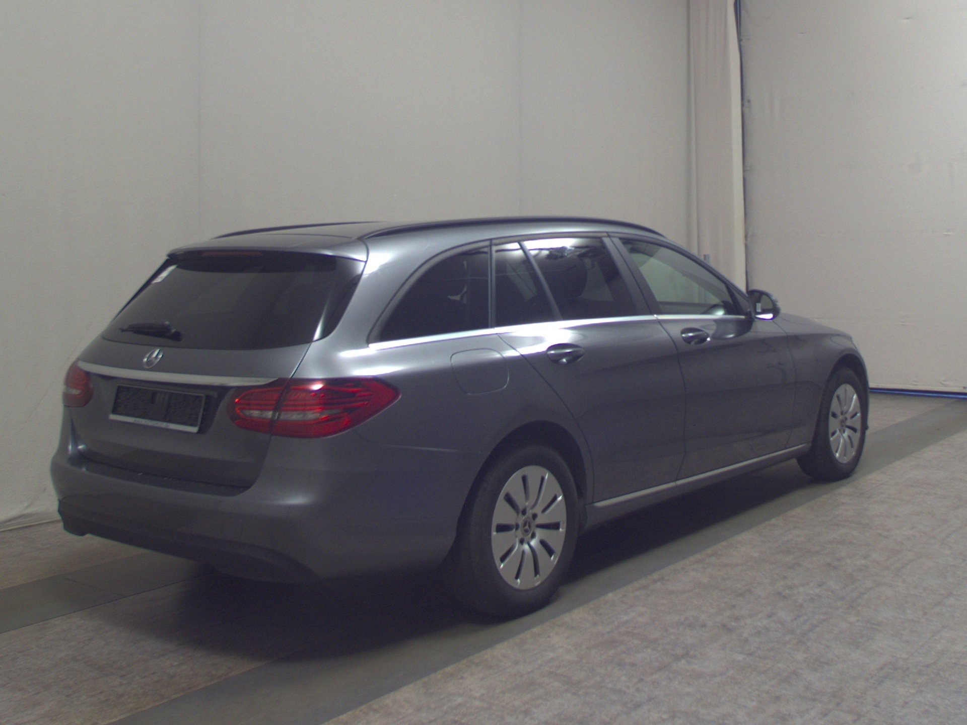 Mercedes-Benz C 200 T d Navi LED RfK PDC Shz BT Tempomat 4