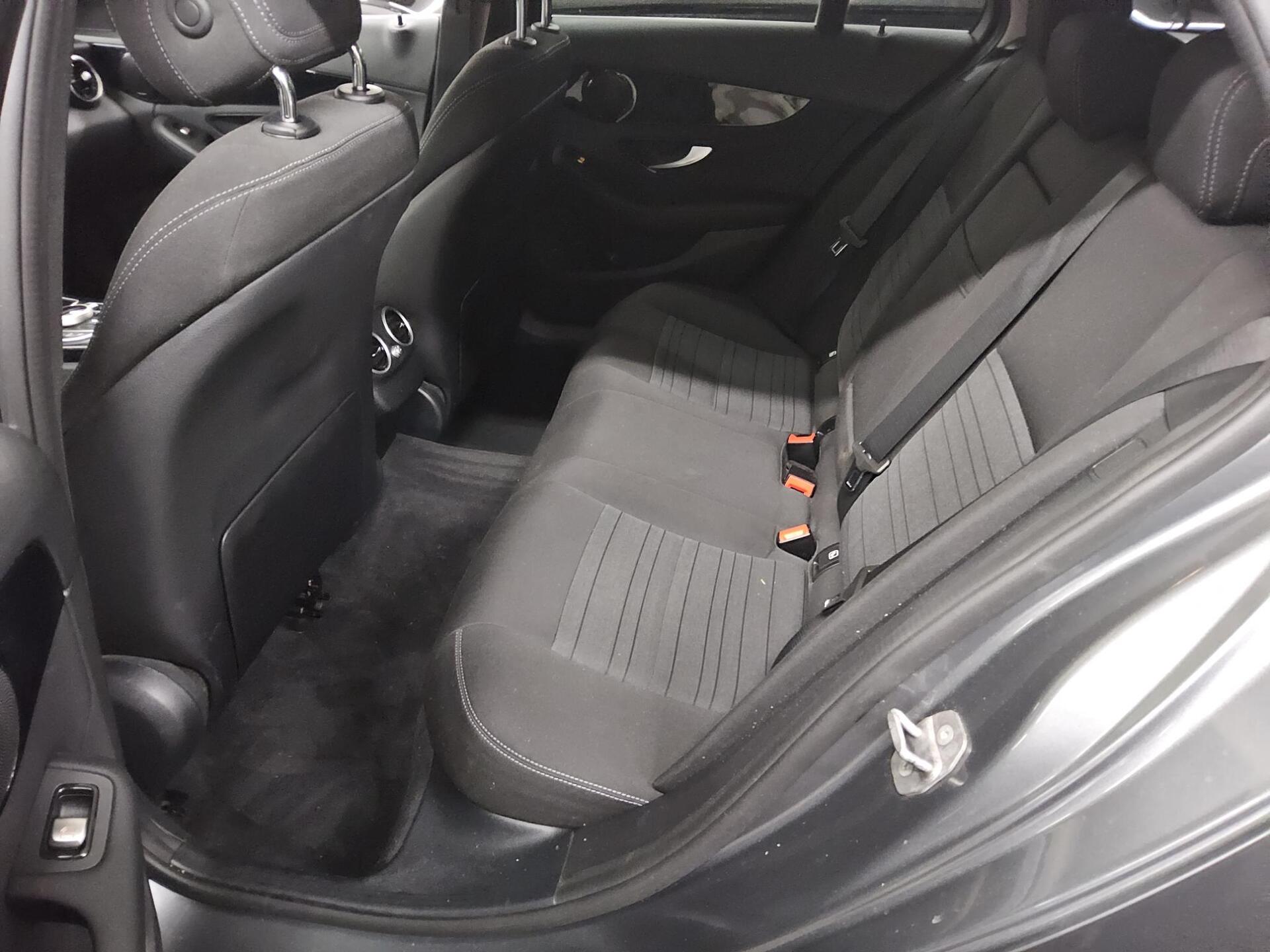 Mercedes-Benz C 200 T d Navi LED RfK PDC Shz BT Tempomat 13