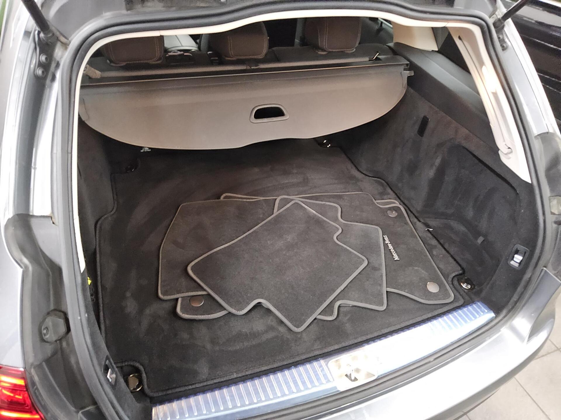 Mercedes-Benz C 200 T d Navi LED RfK PDC Shz BT Tempomat 11