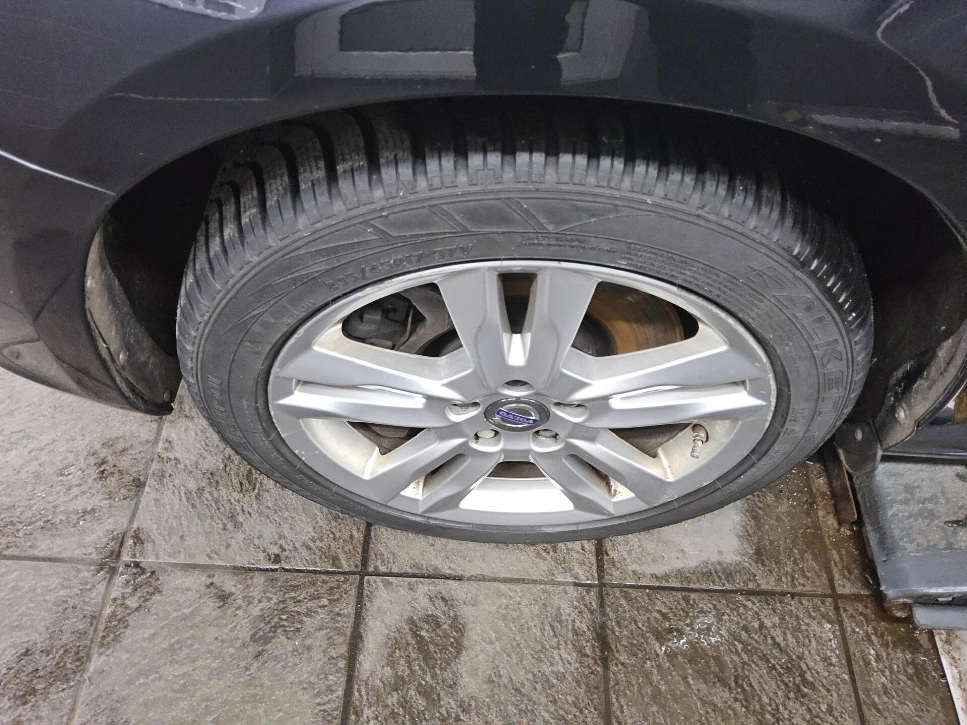 Volvo V60 D6 AWD Summum Leder Navi Xenon AHK HU 06/27 10