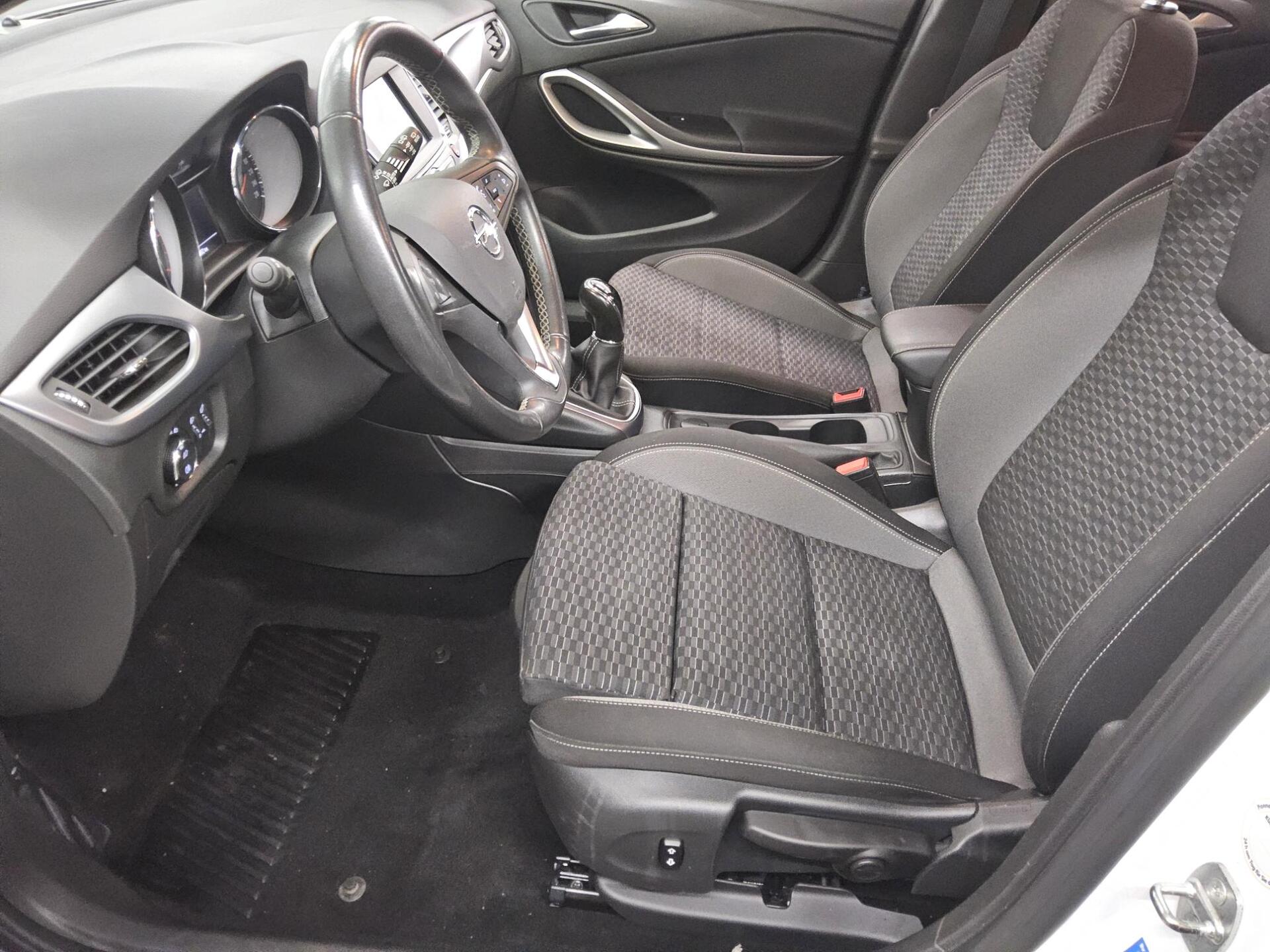 Opel Astra ST 1.5 D Edition Navi LED Tempomat PDC AHK 8