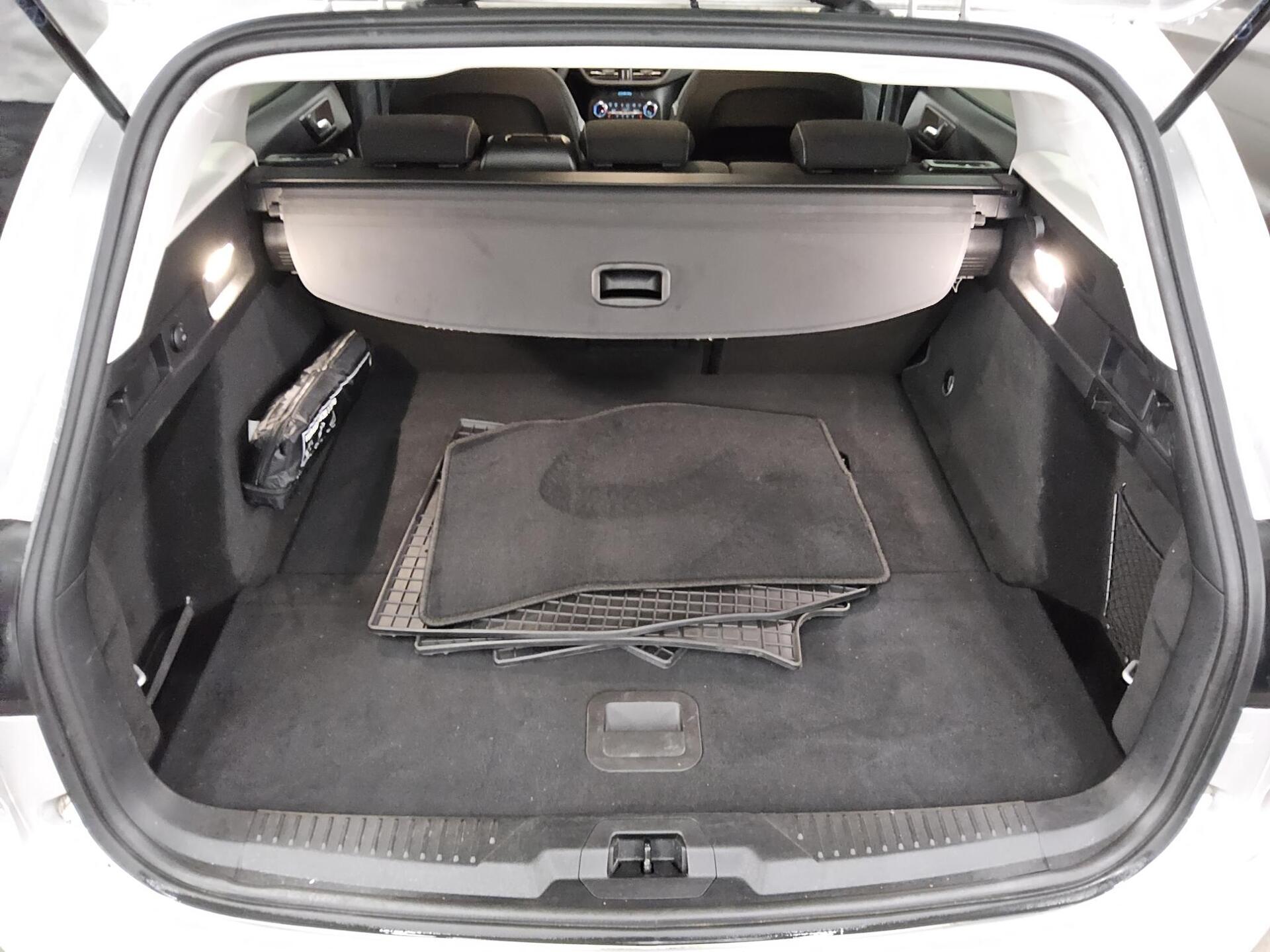 Ford Focus Turnier 1.5 EB Cool&Connect Navi LED RFK 11