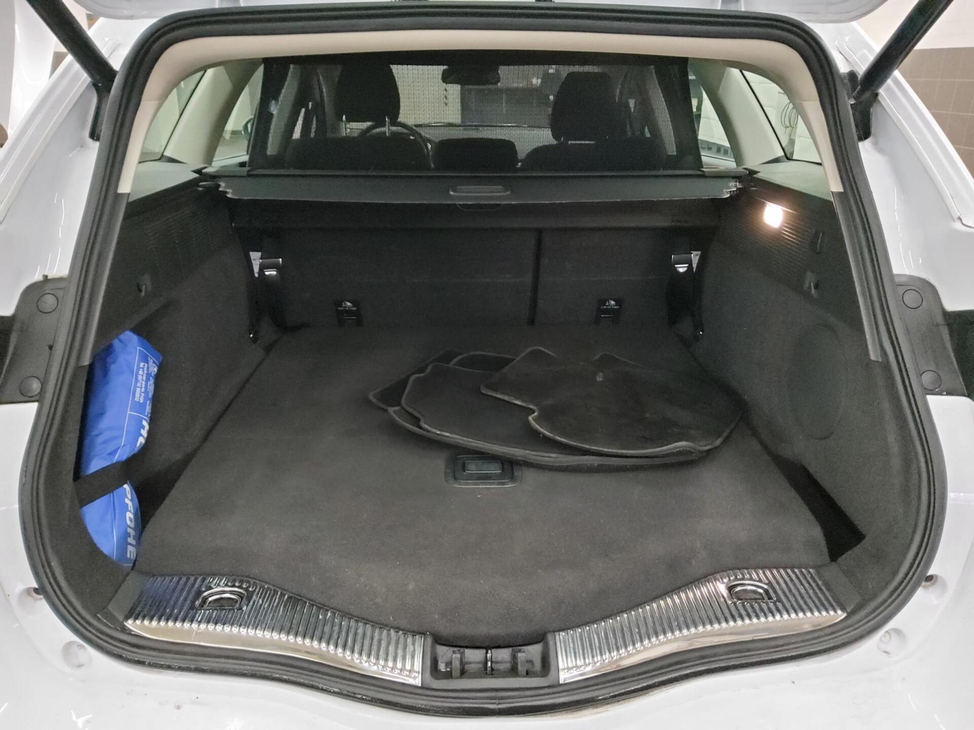 Ford Mondeo Turnier 2.0 EB Titanium Navi LED RfK Shz 11