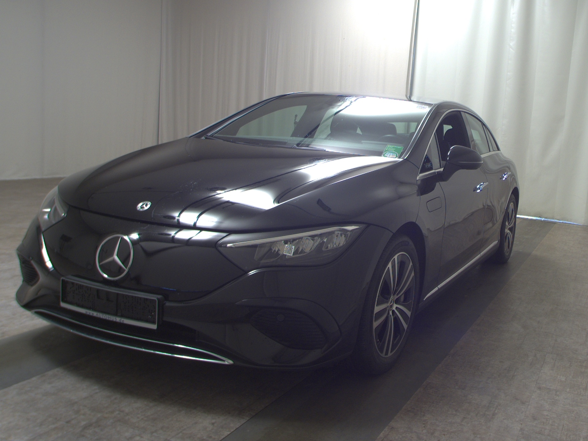 Mercedes-Benz EQE 300 T-Leder Navi LED MBUX RFK AHK 2