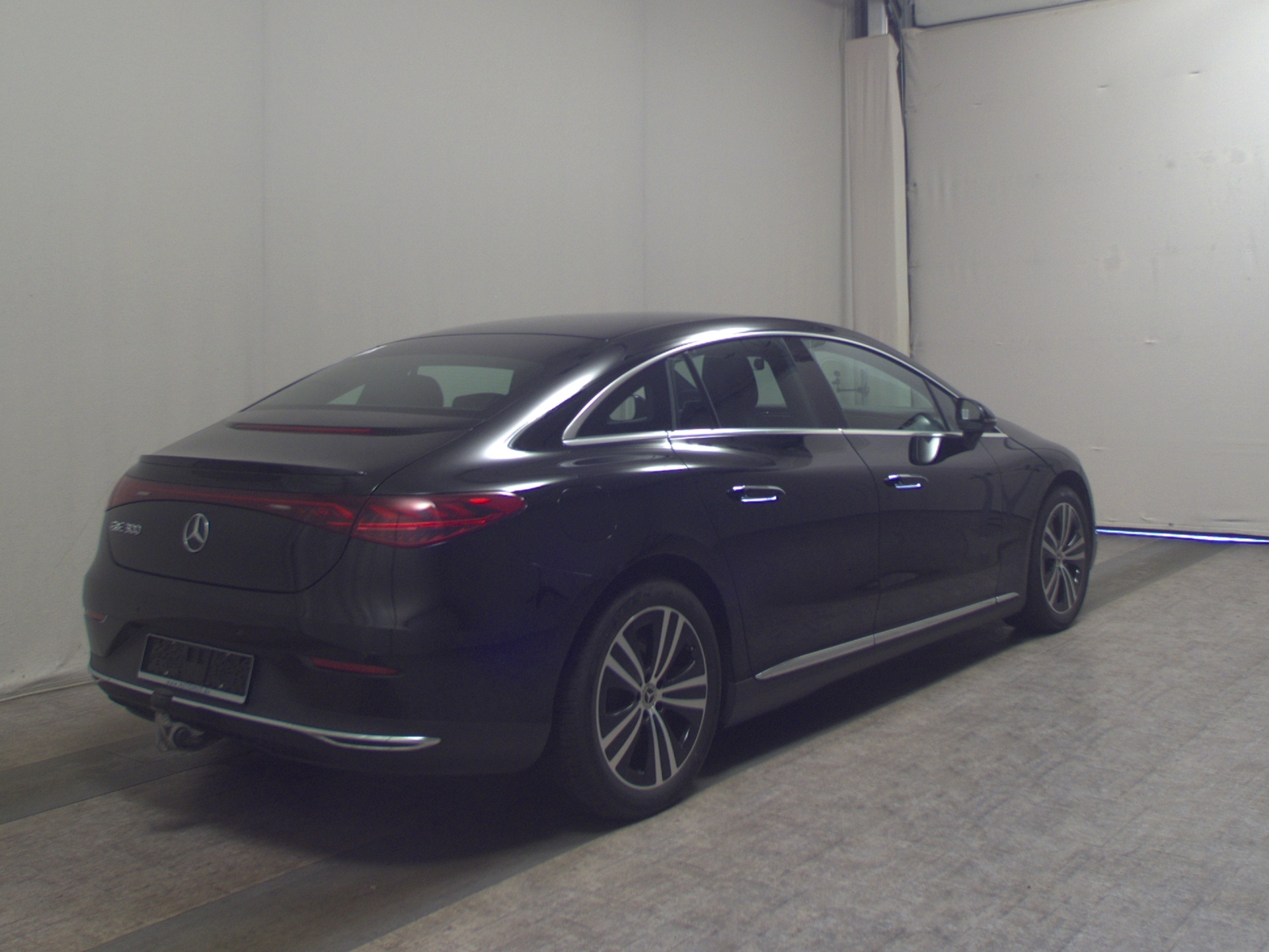 Mercedes-Benz EQE 300 T-Leder Navi LED MBUX RFK AHK 4