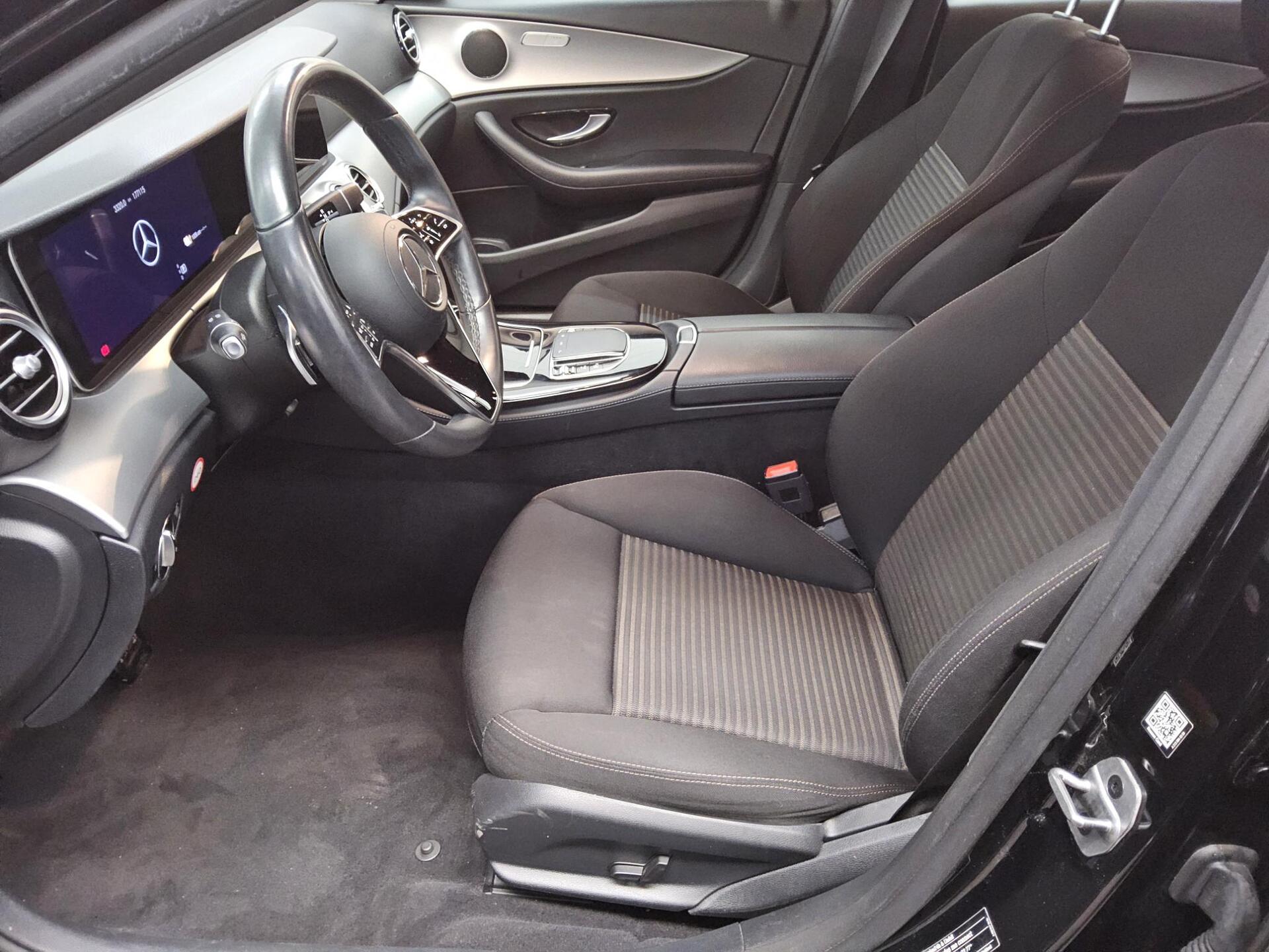 Mercedes-Benz E 300 de Avantgarde Navi Widescreen LED Kamera 9