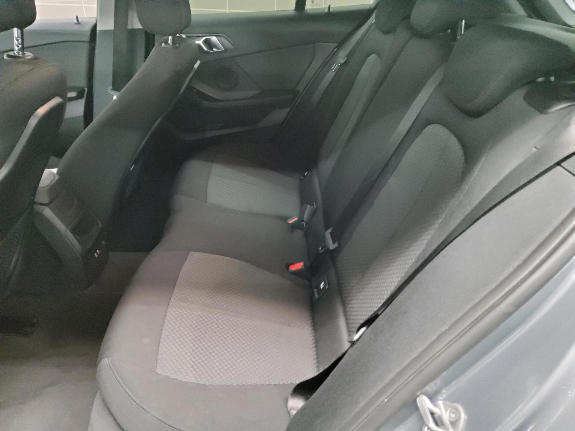 BMW 116i Advantage Navi LED LC-Pro PDC SHZ 13