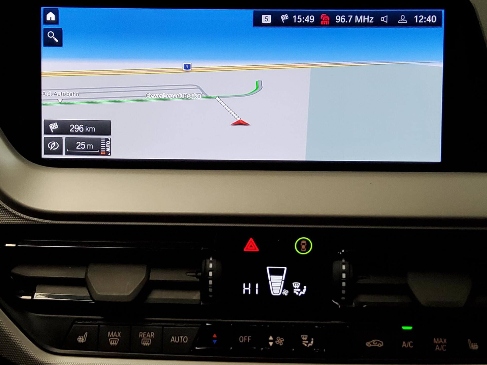 BMW 116i Advantage Navi LED LC-Pro PDC SHZ 7