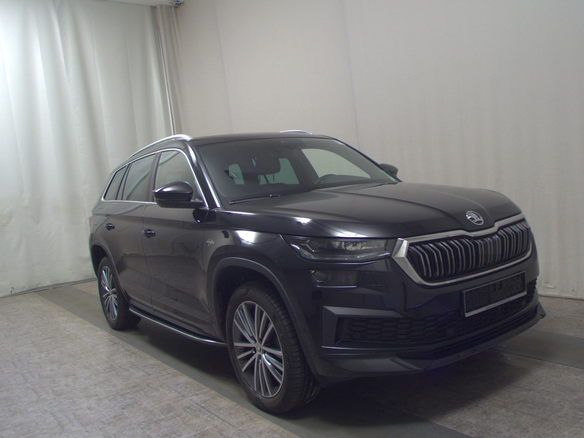 Skoda Kodiaq 2.0 TDI L&K Leder Navi LED vc Pano 360° 3